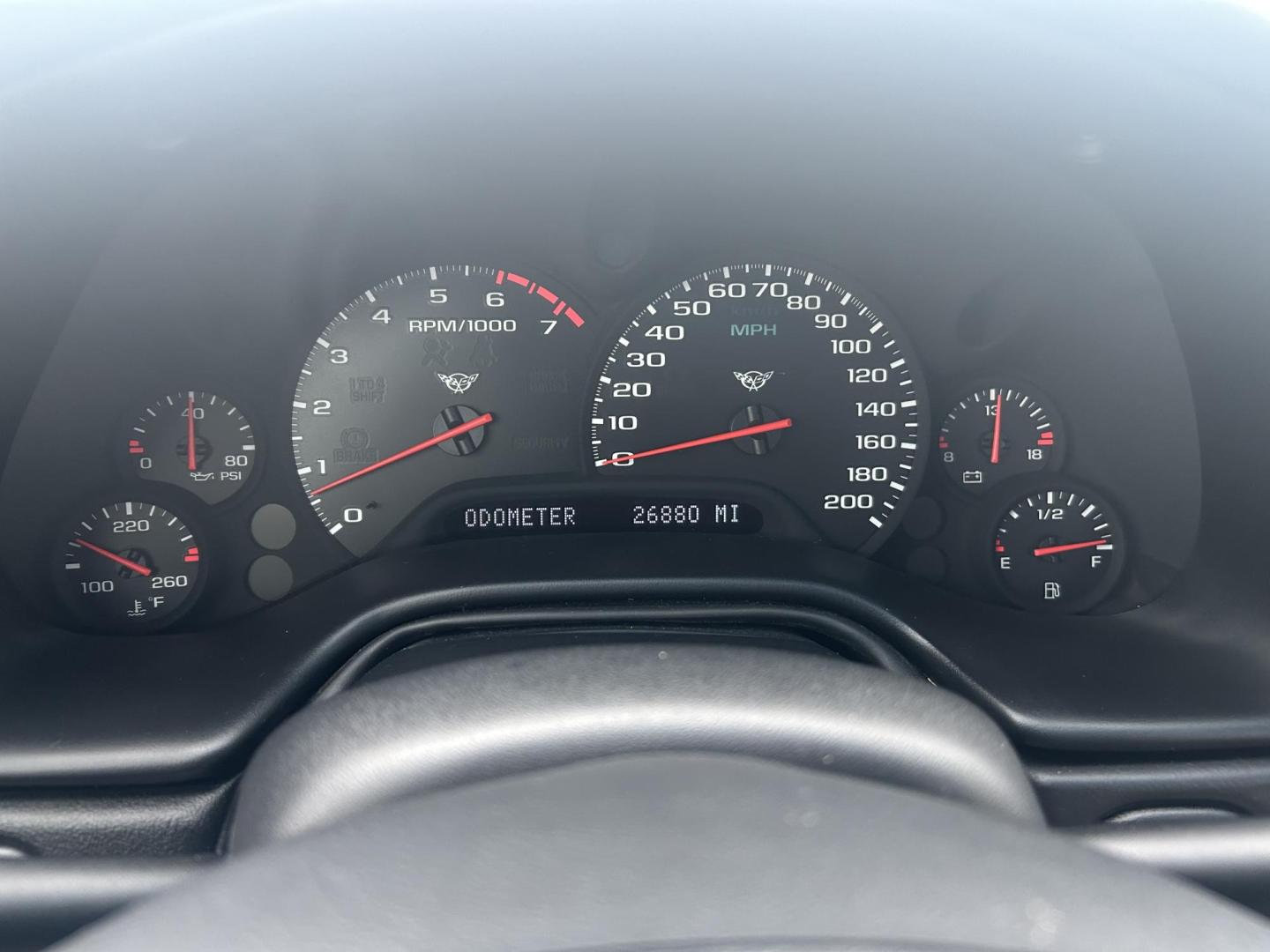 2000 TORCH RED /Tan Chevrolet Corvette Coupe (1G1YY22G3Y5) with an 5.7L V8 OHV 16V engine, Automatic transmission, located at 506 S. Kingshighway, Cape Girardeau, MO, 63703, (573) 235-5000, 37.294991, -89.553635 - 2000 Chevrolet Corvette 26xxx Miles Rear Wheel Drive 5.7L V8 LS1 Automatic Leather Selective Real-Time Damping Magnesium Wheels Targa Top Heads Up Display Bose Audio 6 Speaker System With CD Power/Heated Mirrors Power 6 Way Driver/Passenger Seats Power Locks/Windows Telescoping Steeri - Photo#1