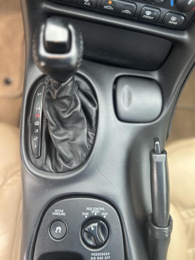 2000 TORCH RED /Tan Chevrolet Corvette Coupe (1G1YY22G3Y5) with an 5.7L V8 OHV 16V engine, Automatic transmission, located at 506 S. Kingshighway, Cape Girardeau, MO, 63703, (573) 235-5000, 37.294991, -89.553635 - 2000 Chevrolet Corvette 26xxx Miles Rear Wheel Drive 5.7L V8 LS1 Automatic Leather Selective Real-Time Damping Magnesium Wheels Targa Top Heads Up Display Bose Audio 6 Speaker System With CD Power/Heated Mirrors Power 6 Way Driver/Passenger Seats Power Locks/Windows Telescoping Steeri - Photo#20