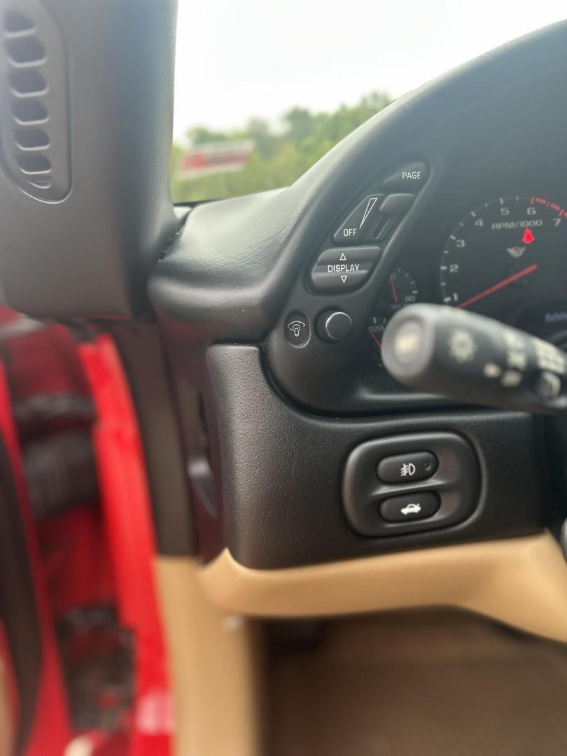 2000 TORCH RED /Tan Chevrolet Corvette Coupe (1G1YY22G3Y5) with an 5.7L V8 OHV 16V engine, Automatic transmission, located at 506 S. Kingshighway, Cape Girardeau, MO, 63703, (573) 235-5000, 37.294991, -89.553635 - 2000 Chevrolet Corvette 26xxx Miles Rear Wheel Drive 5.7L V8 LS1 Automatic Leather Selective Real-Time Damping Magnesium Wheels Targa Top Heads Up Display Bose Audio 6 Speaker System With CD Power/Heated Mirrors Power 6 Way Driver/Passenger Seats Power Locks/Windows Telescoping Steeri - Photo#22