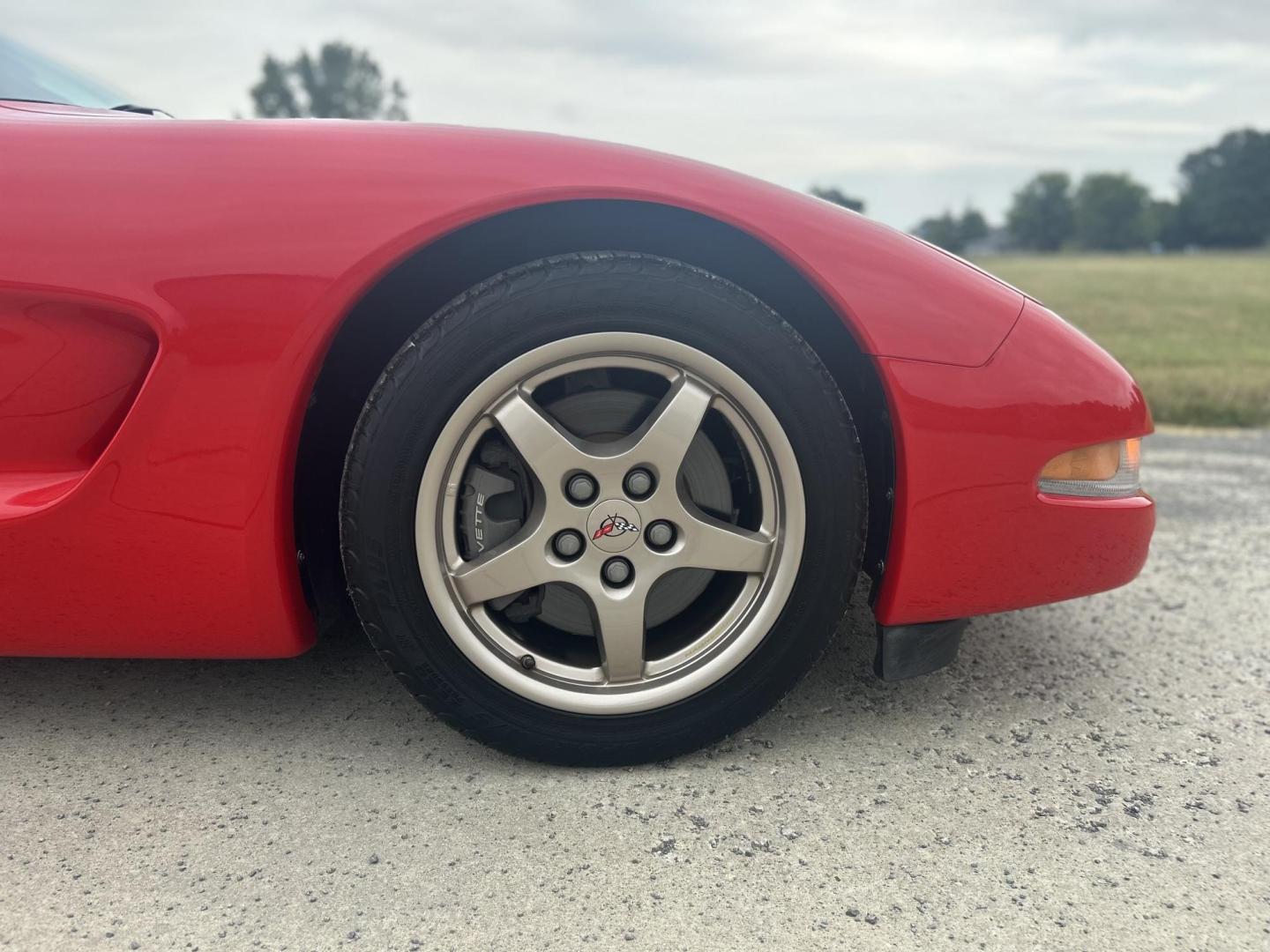 2000 TORCH RED /Tan Chevrolet Corvette Coupe (1G1YY22G3Y5) with an 5.7L V8 OHV 16V engine, Automatic transmission, located at 506 S. Kingshighway, Cape Girardeau, MO, 63703, (573) 235-5000, 37.294991, -89.553635 - 2000 Chevrolet Corvette 26xxx Miles Rear Wheel Drive 5.7L V8 LS1 Automatic Leather Selective Real-Time Damping Magnesium Wheels Targa Top Heads Up Display Bose Audio 6 Speaker System With CD Power/Heated Mirrors Power 6 Way Driver/Passenger Seats Power Locks/Windows Telescoping Steeri - Photo#36