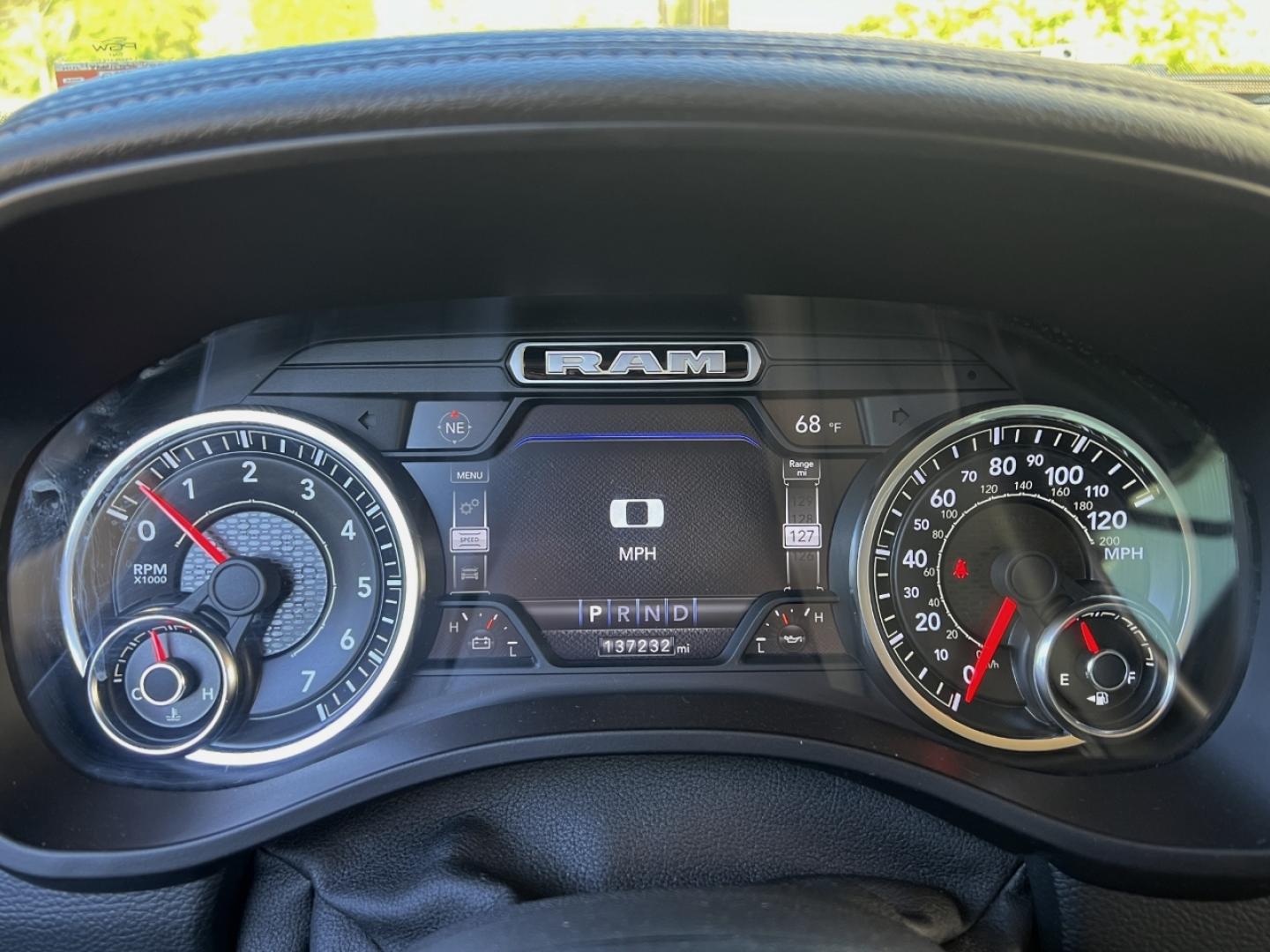 2019 GRAY /Black Leather RAM 1500 Laramie Crew Cab SWB 4WD (1C6SRFJT5KN) with an 5.7L V8 engine, Automatic transmission, located at 2990 Old Orchard Rd., Jackson, MO, 63755, 37.354214, -89.612106 - 2019 Ram 1500 Laramie 1-Owner 137xxx miles 4x4 5.7L V8 Automatic Leather Navigation Power/Heated/Cooled Seats Heated Steering Wheel Backup Camera Bluetooth Remote Start Cruise Power Windows/Locks/Mirrors We have financing available and we accept trades! Fill out a credit application o - Photo#1