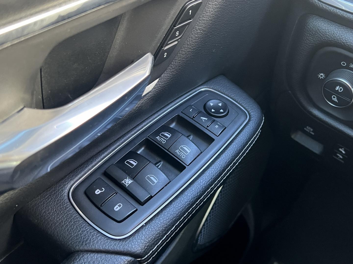 2019 GRAY /Black Leather RAM 1500 Laramie Crew Cab SWB 4WD (1C6SRFJT5KN) with an 5.7L V8 engine, Automatic transmission, located at 2990 Old Orchard Rd., Jackson, MO, 63755, 37.354214, -89.612106 - 2019 Ram 1500 Laramie 1-Owner 137xxx miles 4x4 5.7L V8 Automatic Leather Navigation Power/Heated/Cooled Seats Heated Steering Wheel Backup Camera Bluetooth Remote Start Cruise Power Windows/Locks/Mirrors We have financing available and we accept trades! Fill out a credit application o - Photo#31