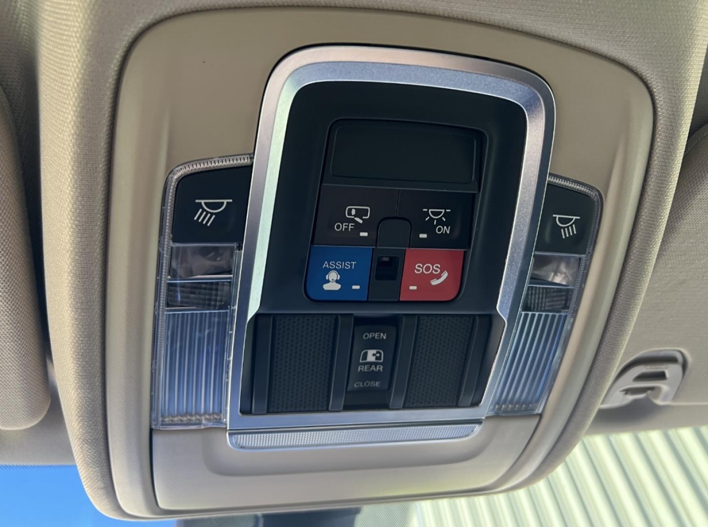 2019 GRAY /Black Leather RAM 1500 Laramie Crew Cab SWB 4WD (1C6SRFJT5KN) with an 5.7L V8 engine, Automatic transmission, located at 2990 Old Orchard Rd., Jackson, MO, 63755, 37.354214, -89.612106 - 2019 Ram 1500 Laramie 1-Owner 137xxx miles 4x4 5.7L V8 Automatic Leather Navigation Power/Heated/Cooled Seats Heated Steering Wheel Backup Camera Bluetooth Remote Start Cruise Power Windows/Locks/Mirrors We have financing available and we accept trades! Fill out a credit application o - Photo#34