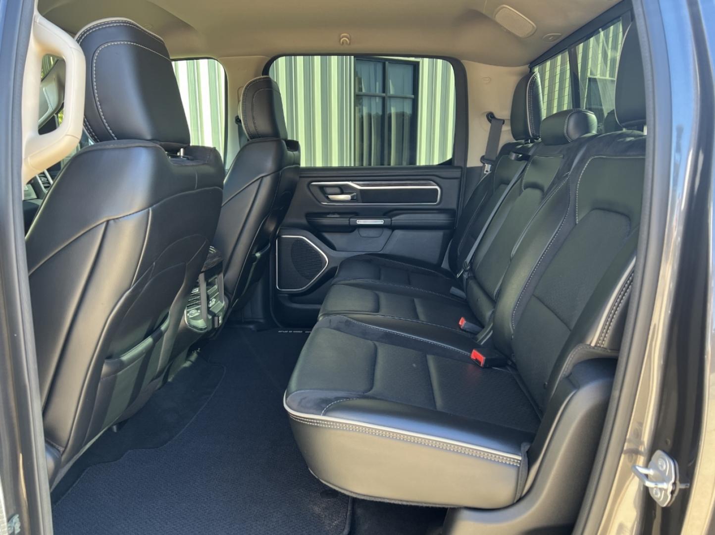 2019 GRAY /Black Leather RAM 1500 Laramie Crew Cab SWB 4WD (1C6SRFJT5KN) with an 5.7L V8 engine, Automatic transmission, located at 2990 Old Orchard Rd., Jackson, MO, 63755, 37.354214, -89.612106 - 2019 Ram 1500 Laramie 1-Owner 137xxx miles 4x4 5.7L V8 Automatic Leather Navigation Power/Heated/Cooled Seats Heated Steering Wheel Backup Camera Bluetooth Remote Start Cruise Power Windows/Locks/Mirrors We have financing available and we accept trades! Fill out a credit application o - Photo#19