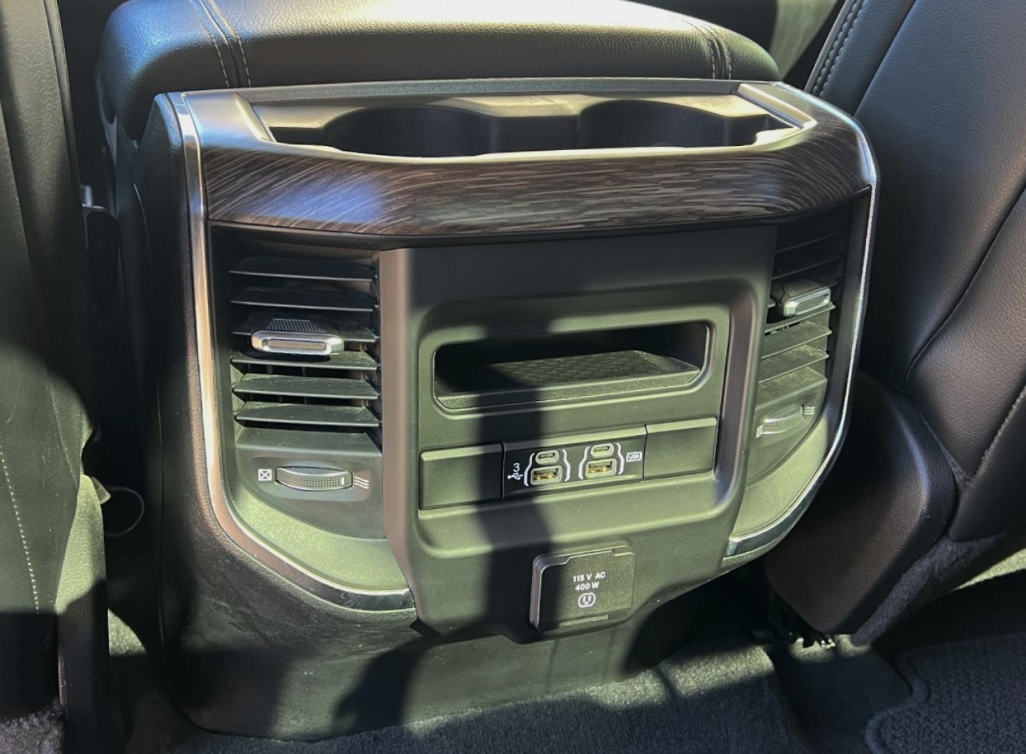 2019 GRAY /Black Leather RAM 1500 Laramie Crew Cab SWB 4WD (1C6SRFJT5KN) with an 5.7L V8 engine, Automatic transmission, located at 2990 Old Orchard Rd., Jackson, MO, 63755, 37.354214, -89.612106 - 2019 Ram 1500 Laramie 1-Owner 137xxx miles 4x4 5.7L V8 Automatic Leather Navigation Power/Heated/Cooled Seats Heated Steering Wheel Backup Camera Bluetooth Remote Start Cruise Power Windows/Locks/Mirrors We have financing available and we accept trades! Fill out a credit application o - Photo#37