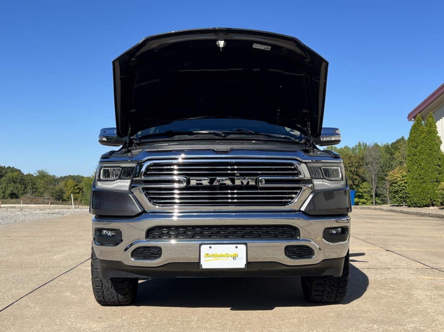 2019 GRAY /Black Leather RAM 1500 Laramie Crew Cab SWB 4WD (1C6SRFJT5KN) with an 5.7L V8 engine, Automatic transmission, located at 2990 Old Orchard Rd., Jackson, MO, 63755, 37.354214, -89.612106 - 2019 Ram 1500 Laramie 1-Owner 137xxx miles 4x4 5.7L V8 Automatic Leather Navigation Power/Heated/Cooled Seats Heated Steering Wheel Backup Camera Bluetooth Remote Start Cruise Power Windows/Locks/Mirrors We have financing available and we accept trades! Fill out a credit application o - Photo#39