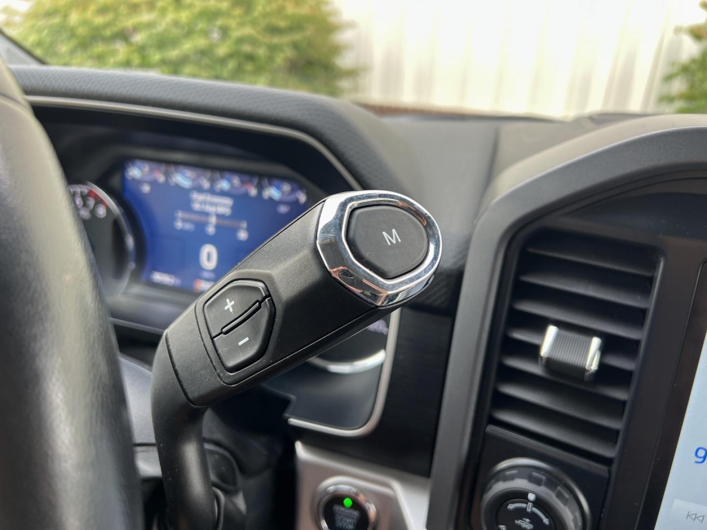 2022 WHITE /Gray Cloth Ford F-150 XLT SuperCrew 6.5-ft. Bed 4WD (1FTFW1E59NF) with an 5.0L V8 engine, Automatic transmission, located at 506 S. Kingshighway, Cape Girardeau, MO, 63703, (573) 235-5000, 37.294991, -89.553635 - 2022 Ford F-150 XLT 1-Owner 78xxx miles 4x4 5.0L V8 Automatic Backup Camera Power/Heated Seats Bluetooth Remote Start Cruise Power Windows/Locks/Mirrors We have financing available and we accept trades! Fill out a credit application on our website or come by today! If you have any quest - Photo#24