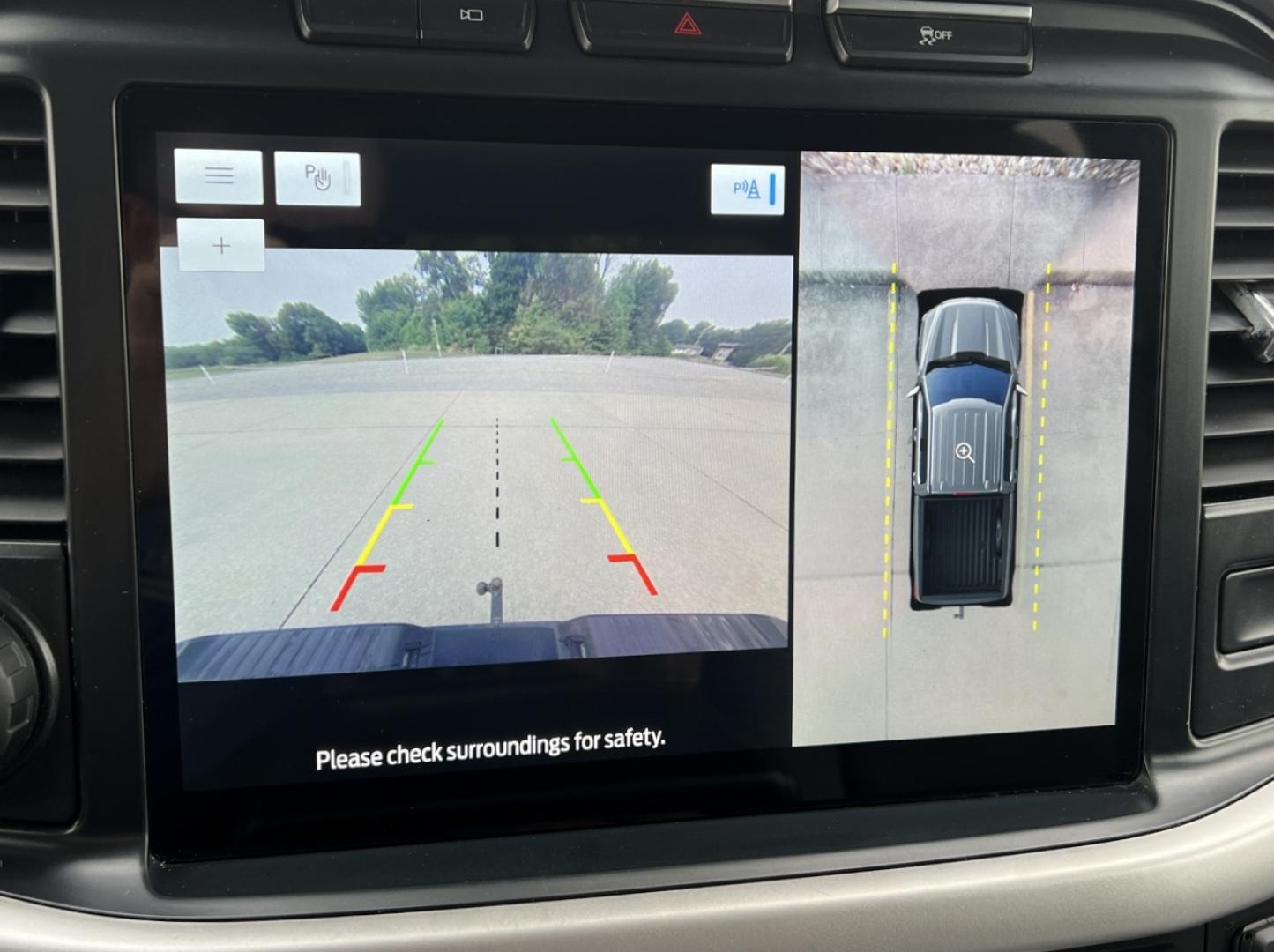 2022 WHITE /Gray Cloth Ford F-150 XLT SuperCrew 6.5-ft. Bed 4WD (1FTFW1E59NF) with an 5.0L V8 engine, Automatic transmission, located at 506 S. Kingshighway, Cape Girardeau, MO, 63703, (573) 235-5000, 37.294991, -89.553635 - 2022 Ford F-150 XLT 1-Owner 78xxx miles 4x4 5.0L V8 Automatic Backup Camera Power/Heated Seats Bluetooth Remote Start Cruise Power Windows/Locks/Mirrors We have financing available and we accept trades! Fill out a credit application on our website or come by today! If you have any quest - Photo#3