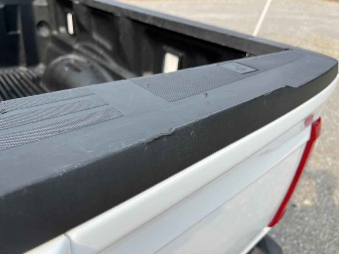 2022 WHITE /Gray Cloth Ford F-150 XLT SuperCrew 6.5-ft. Bed 4WD (1FTFW1E59NF) with an 5.0L V8 engine, Automatic transmission, located at 506 S. Kingshighway, Cape Girardeau, MO, 63703, (573) 235-5000, 37.294991, -89.553635 - 2022 Ford F-150 XLT 1-Owner 78xxx miles 4x4 5.0L V8 Automatic Backup Camera Power/Heated Seats Bluetooth Remote Start Cruise Power Windows/Locks/Mirrors We have financing available and we accept trades! Fill out a credit application on our website or come by today! If you have any quest - Photo#42