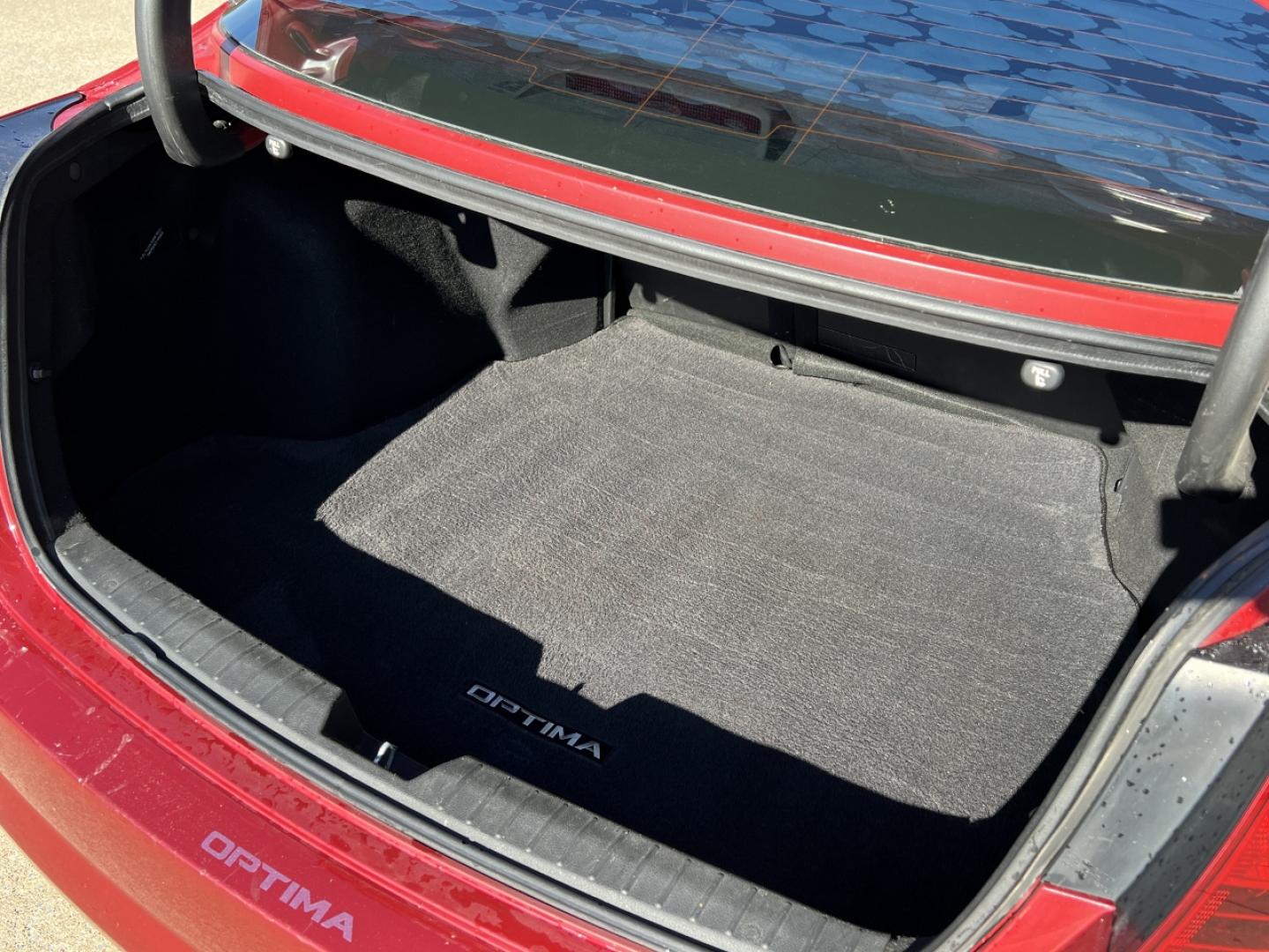 2012 MAROON /Tan Cloth Kia Optima LX (5XXGM4A74CG) with an 2.4L 4 Cyl. engine, Automatic transmission, located at 2990 Old Orchard Rd., Jackson, MO, 63755, 37.354214, -89.612106 - 2012 Kia Optima LX 149xxx miles Front Wheel Drive 2.4L 4 Cyl. Automatic Power Driver Seat Bluetooth Cruise Power Windows/Locks/Mirrors We have financing available and we accept trades! Fill out a credit application on our website or come by today! If you have any questions, give us a call - Photo#17