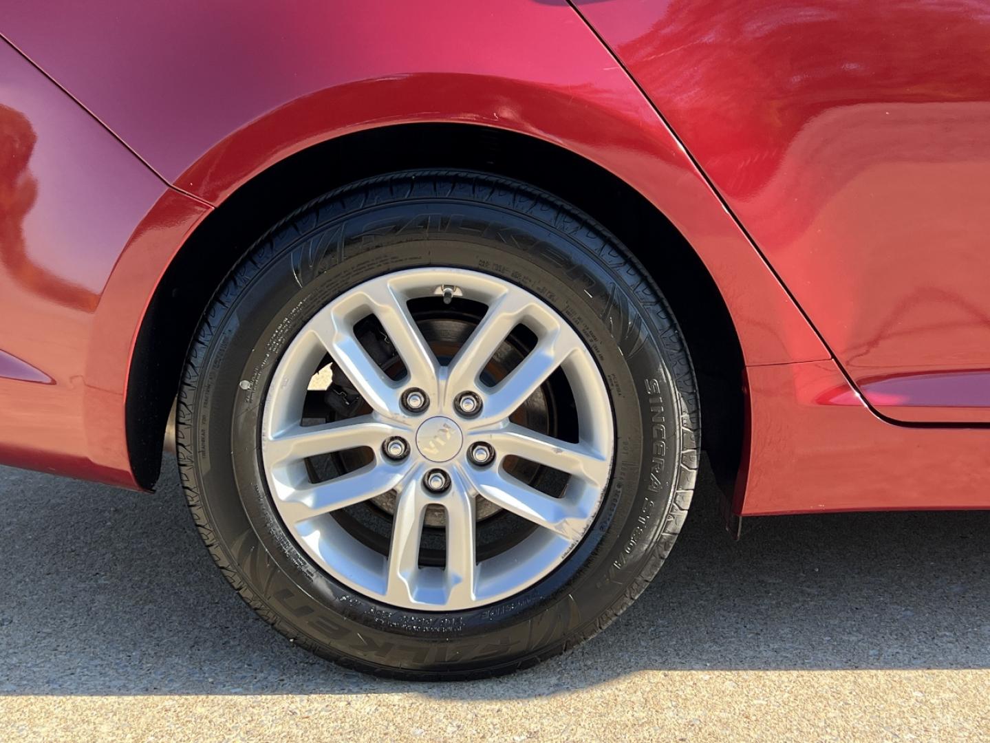 2012 MAROON /Tan Cloth Kia Optima LX (5XXGM4A74CG) with an 2.4L 4 Cyl. engine, Automatic transmission, located at 2990 Old Orchard Rd., Jackson, MO, 63755, 37.354214, -89.612106 - 2012 Kia Optima LX 149xxx miles Front Wheel Drive 2.4L 4 Cyl. Automatic Power Driver Seat Bluetooth Cruise Power Windows/Locks/Mirrors We have financing available and we accept trades! Fill out a credit application on our website or come by today! If you have any questions, give us a call - Photo#34