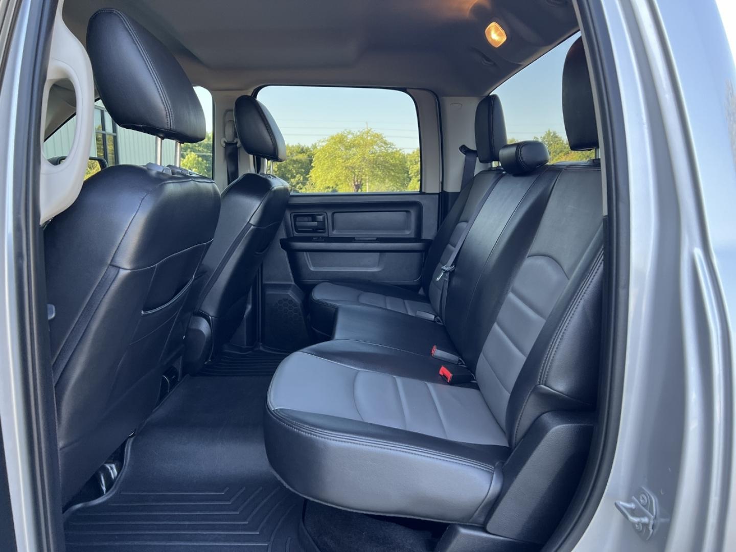 2016 WHITE /Black/Gray Leather RAM 1500 Tradesman Crew Cab SWB 4WD (1C6RR7KT0GS) with an 5.7L V8 HEMI engine, Automatic transmission, located at 2990 Old Orchard Rd., Jackson, MO, 63755, 37.354214, -89.612106 - 2016 Ram 1500 Express Only 98xxx miles 4x4 5.7L V8 HEMI Automatic Leather Backup Camera Bluetooth Cruise Power Windows/Locks/Mirrors We have financing available and we accept trades! Fill out a credit application on our website or come by today! If you have any questions, give us a call a - Photo#15