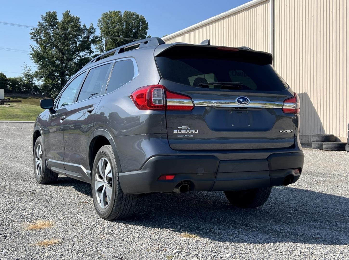2019 GRAY /Black Cloth Subaru Ascent Premium 8-Passenger (4S4WMABDXK3) with an 2.4L 4 Cyl. engine, CVT transmission, located at 2990 Old Orchard Rd., Jackson, MO, 63755, 37.354214, -89.612106 - We have financing available and we accept trades! Fill out a credit application on our website or come by today! If you have any questions, give us a call at (573) 204-7777 or visit our website at firstautocredit.com. - Photo#9