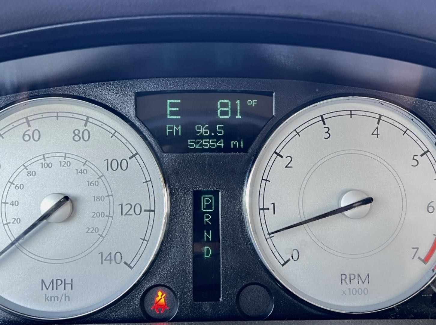2007 WHITE /Tan Leather Chrysler 300 Touring (2C3KA53G37H) with an 3.5L V6 engine, Automatic transmission, located at 2990 Old Orchard Rd., Jackson, MO, 63755, 37.354214, -89.612106 - We have financing available and we accept trades! Fill out a credit application on our website or come by today! If you have any questions, give us a call at (573) 204-7777 or visit our website at firstautocredit.com. - Photo#1