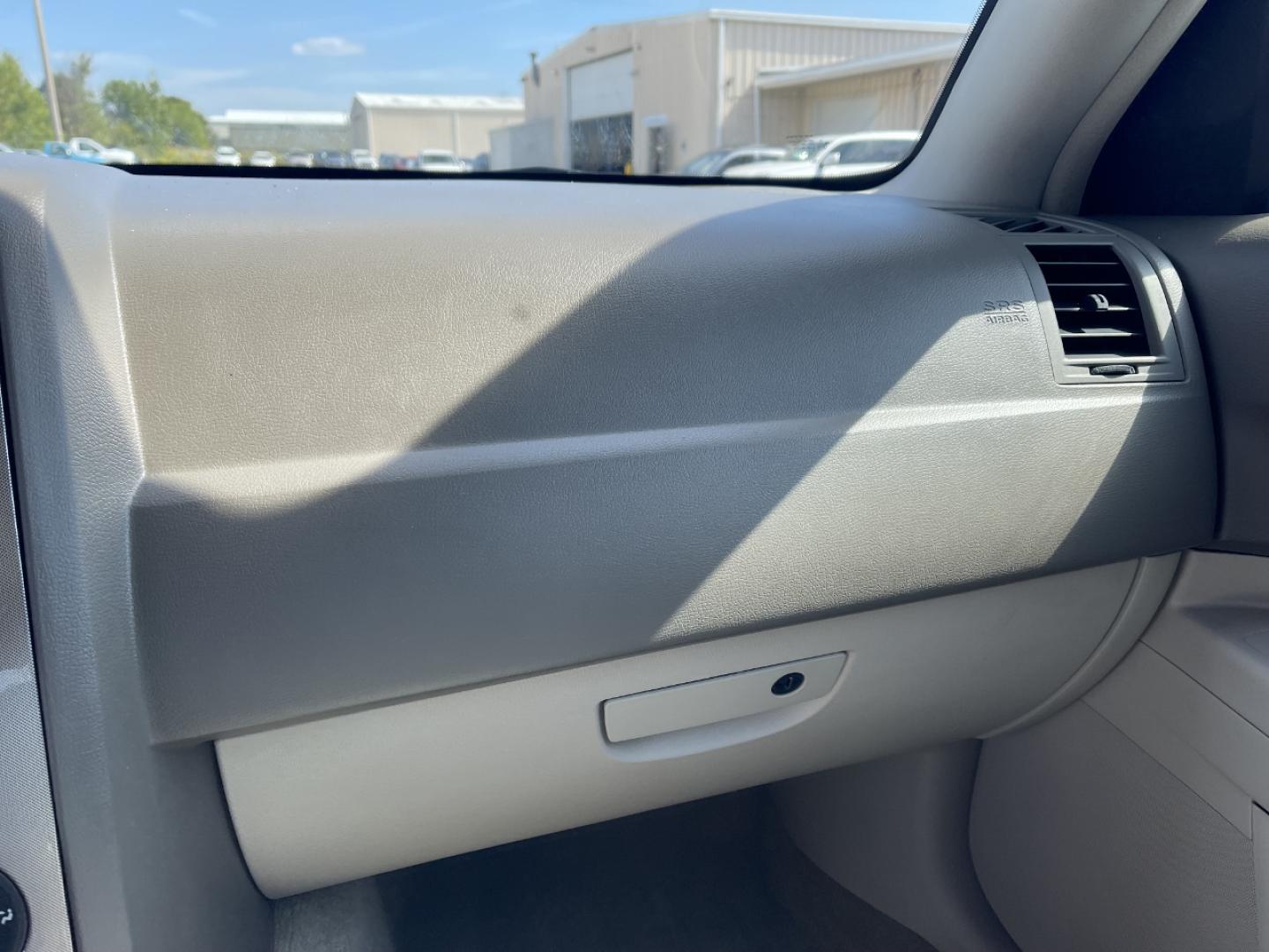 2007 WHITE /Tan Leather Chrysler 300 Touring (2C3KA53G37H) with an 3.5L V6 engine, Automatic transmission, located at 2990 Old Orchard Rd., Jackson, MO, 63755, 37.354214, -89.612106 - We have financing available and we accept trades! Fill out a credit application on our website or come by today! If you have any questions, give us a call at (573) 204-7777 or visit our website at firstautocredit.com. - Photo#21