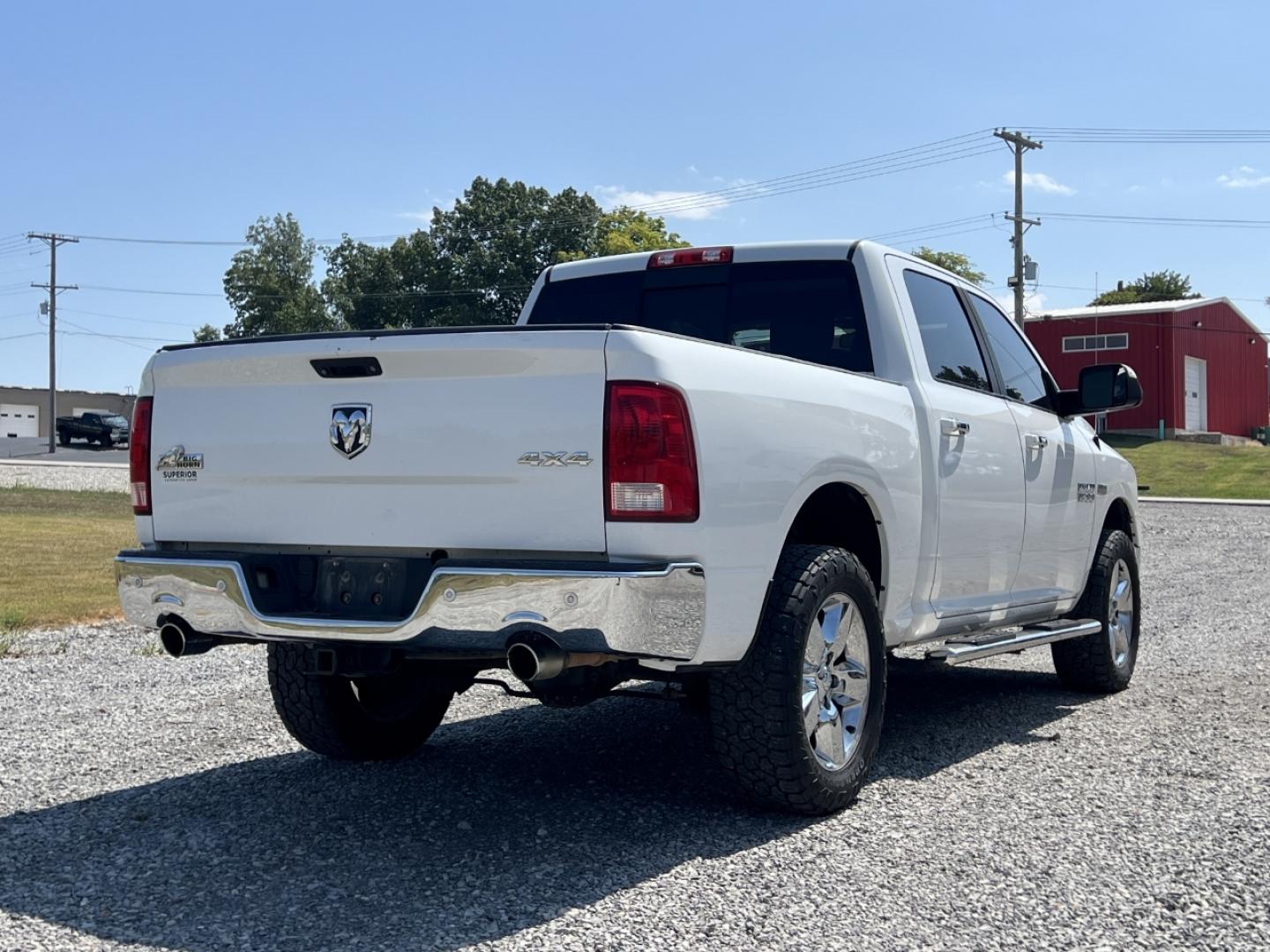 2016 WHITE /Gray Cloth RAM 1500 Big Horn Crew Cab 4WD (3C6RR7LTXGG) with an 5.7L V8 HEMI engine, Automatic transmission, located at 2990 Old Orchard Rd., Jackson, MO, 63755, 37.354214, -89.612106 - We have financing available and we accept trades! Fill out a credit application on our website or come by today! If you have any questions, give us a call at (573) 204-7777 or visit our website at firstautocredit.com. - Photo#10