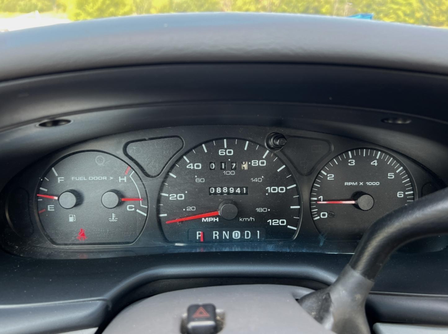 2000 WHITE /Gray Cloth Ford Taurus SE (1FAFP5325YA) with an 3.0L V6 engine, Automatic transmission, located at 2990 Old Orchard Rd., Jackson, MO, 63755, 37.354214, -89.612106 - 2000 Ford Taurus SE Only 88xxx miles Front Wheel Drive 3.0L V6 Automatic Power Driver Seat Cruise Power Windows/Locks/Mirrors We have financing available and we accept trades! Fill out a credit application on our website or come by today! If you have any questions, give us a call at (573) 2 - Photo#1