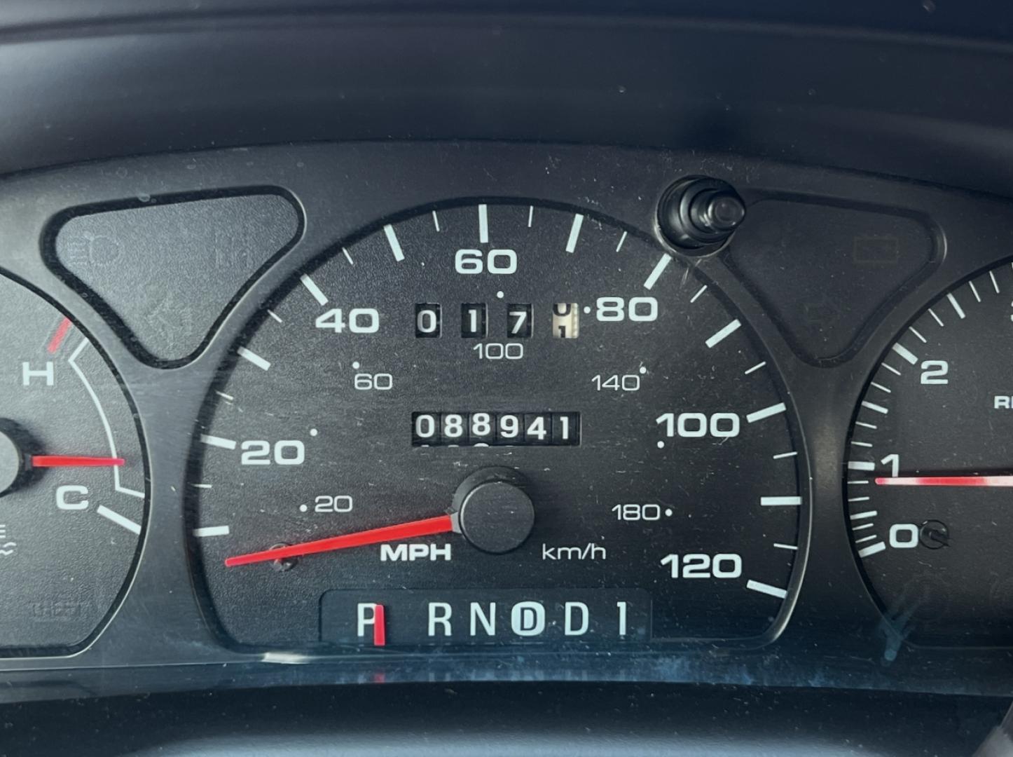 2000 WHITE /Gray Cloth Ford Taurus SE (1FAFP5325YA) with an 3.0L V6 engine, Automatic transmission, located at 2990 Old Orchard Rd., Jackson, MO, 63755, 37.354214, -89.612106 - 2000 Ford Taurus SE Only 88xxx miles Front Wheel Drive 3.0L V6 Automatic Power Driver Seat Cruise Power Windows/Locks/Mirrors We have financing available and we accept trades! Fill out a credit application on our website or come by today! If you have any questions, give us a call at (573) 2 - Photo#18