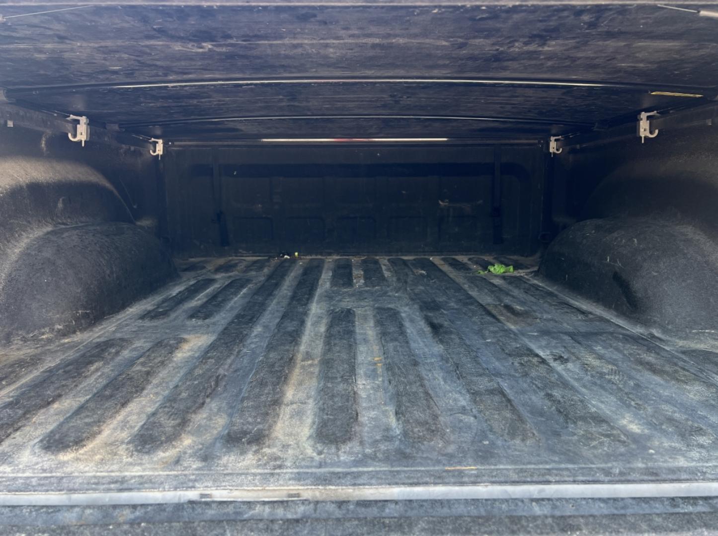 2019 SILVER /Gray Cloth RAM 1500 Big Horn Crew Cab 4WD (1C6RR7TT1KS) with an 5.7L V8 engine, Automatic transmission, located at 2990 Old Orchard Rd., Jackson, MO, 63755, 37.354214, -89.612106 - We have financing available and we accept trades! Fill out a credit application on our website or come by today! If you have any questions, give us a call at (573) 204-7777 or visit our website at firstautocredit.com. - Photo#11