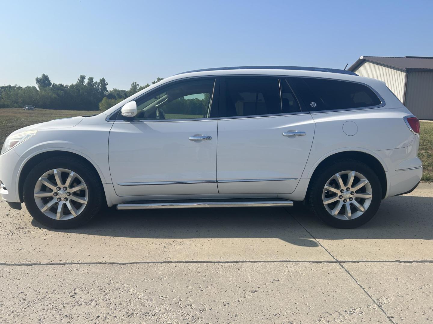 2016 WHITE /BROWN Buick Enclave Premium AWD (5GAKVCKD2GJ) with an 3.6L V6 DOHC 24V engine, 6A transmission, located at 506 S. Kingshighway, Cape Girardeau, MO, 63703, (573) 235-5000, 37.294991, -89.553635 - 2016 BUICK ENCLAVE 118xxx miles All Wheel Drive 3.6L V6 Automatic Leather Navigation Dual Climate Control Rear Climate Control Power/Heated/Cooled Seats Backup Camera Sunroof/Moonroof Bluetooth Remote Start Cruise Power Windows/Locks/Mirrors We have financing available and we accept - Photo#6