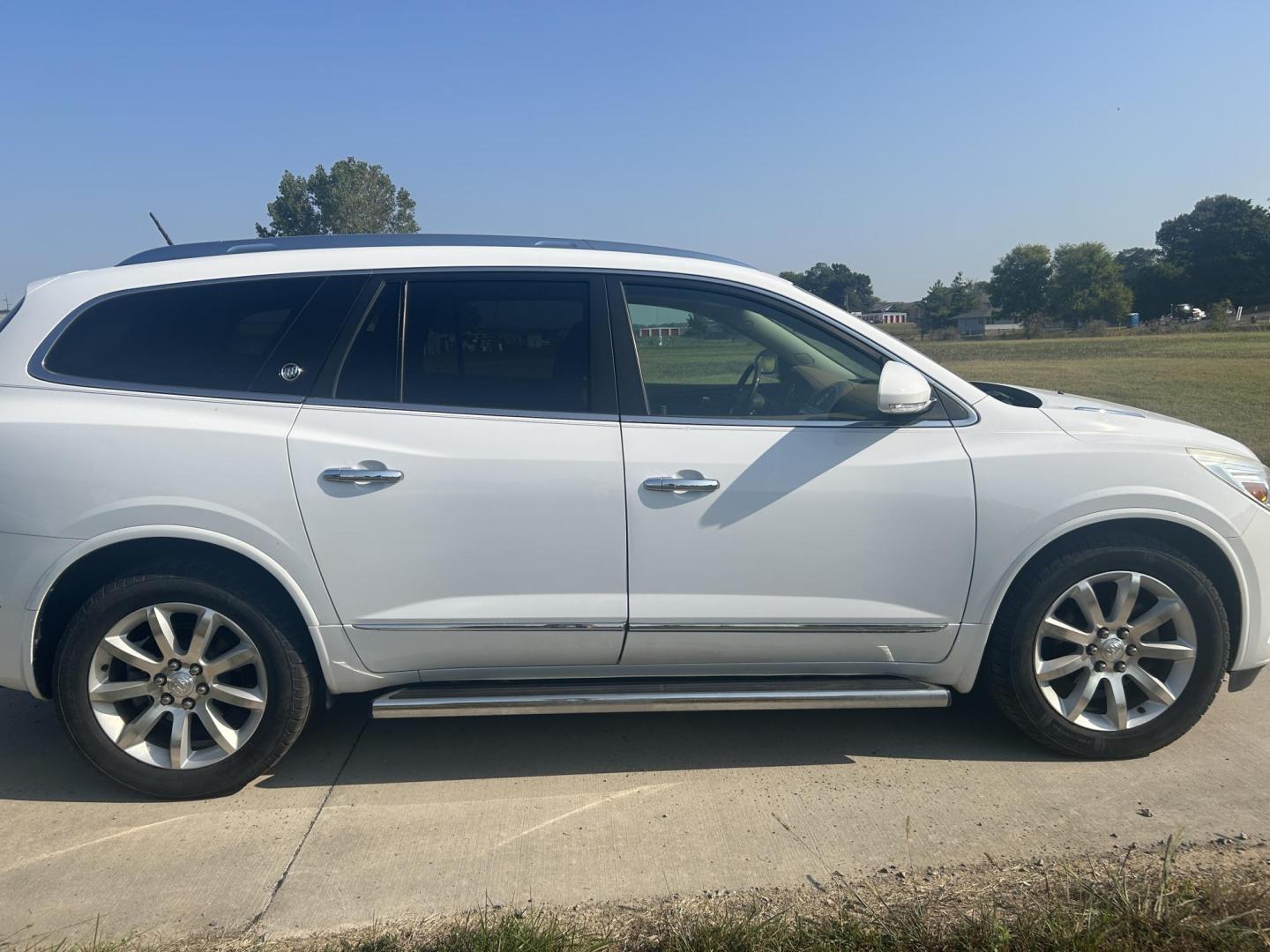 2016 WHITE /BROWN Buick Enclave Premium AWD (5GAKVCKD2GJ) with an 3.6L V6 DOHC 24V engine, 6A transmission, located at 506 S. Kingshighway, Cape Girardeau, MO, 63703, (573) 235-5000, 37.294991, -89.553635 - 2016 BUICK ENCLAVE 118xxx miles All Wheel Drive 3.6L V6 Automatic Leather Navigation Dual Climate Control Rear Climate Control Power/Heated/Cooled Seats Backup Camera Sunroof/Moonroof Bluetooth Remote Start Cruise Power Windows/Locks/Mirrors We have financing available and we accept - Photo#12