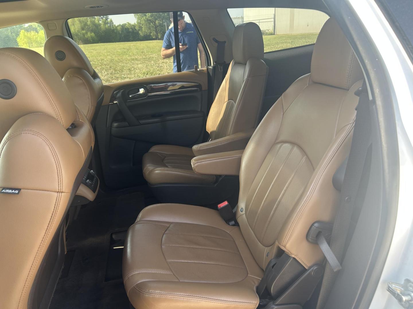 2016 WHITE /BROWN Buick Enclave Premium AWD (5GAKVCKD2GJ) with an 3.6L V6 DOHC 24V engine, 6A transmission, located at 506 S. Kingshighway, Cape Girardeau, MO, 63703, (573) 235-5000, 37.294991, -89.553635 - 2016 BUICK ENCLAVE 118xxx miles All Wheel Drive 3.6L V6 Automatic Leather Navigation Dual Climate Control Rear Climate Control Power/Heated/Cooled Seats Backup Camera Sunroof/Moonroof Bluetooth Remote Start Cruise Power Windows/Locks/Mirrors We have financing available and we accept - Photo#19