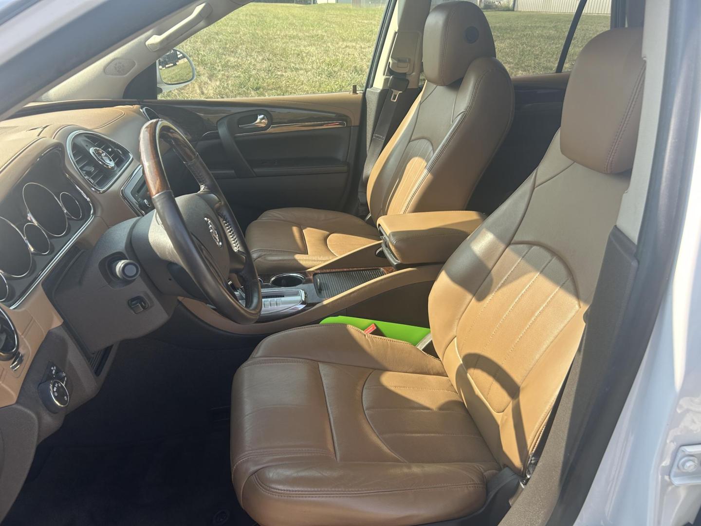 2016 WHITE /BROWN Buick Enclave Premium AWD (5GAKVCKD2GJ) with an 3.6L V6 DOHC 24V engine, 6A transmission, located at 506 S. Kingshighway, Cape Girardeau, MO, 63703, (573) 235-5000, 37.294991, -89.553635 - 2016 BUICK ENCLAVE 118xxx miles All Wheel Drive 3.6L V6 Automatic Leather Navigation Dual Climate Control Rear Climate Control Power/Heated/Cooled Seats Backup Camera Sunroof/Moonroof Bluetooth Remote Start Cruise Power Windows/Locks/Mirrors We have financing available and we accept - Photo#15