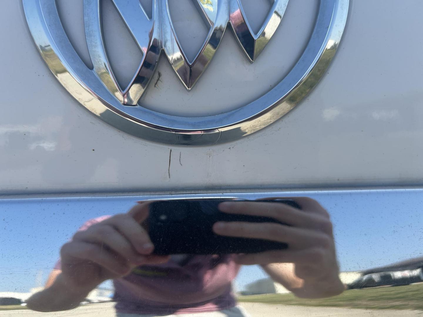 2016 WHITE /BROWN Buick Enclave Premium AWD (5GAKVCKD2GJ) with an 3.6L V6 DOHC 24V engine, 6A transmission, located at 506 S. Kingshighway, Cape Girardeau, MO, 63703, (573) 235-5000, 37.294991, -89.553635 - 2016 BUICK ENCLAVE 118xxx miles All Wheel Drive 3.6L V6 Automatic Leather Navigation Dual Climate Control Rear Climate Control Power/Heated/Cooled Seats Backup Camera Sunroof/Moonroof Bluetooth Remote Start Cruise Power Windows/Locks/Mirrors We have financing available and we accept - Photo#43