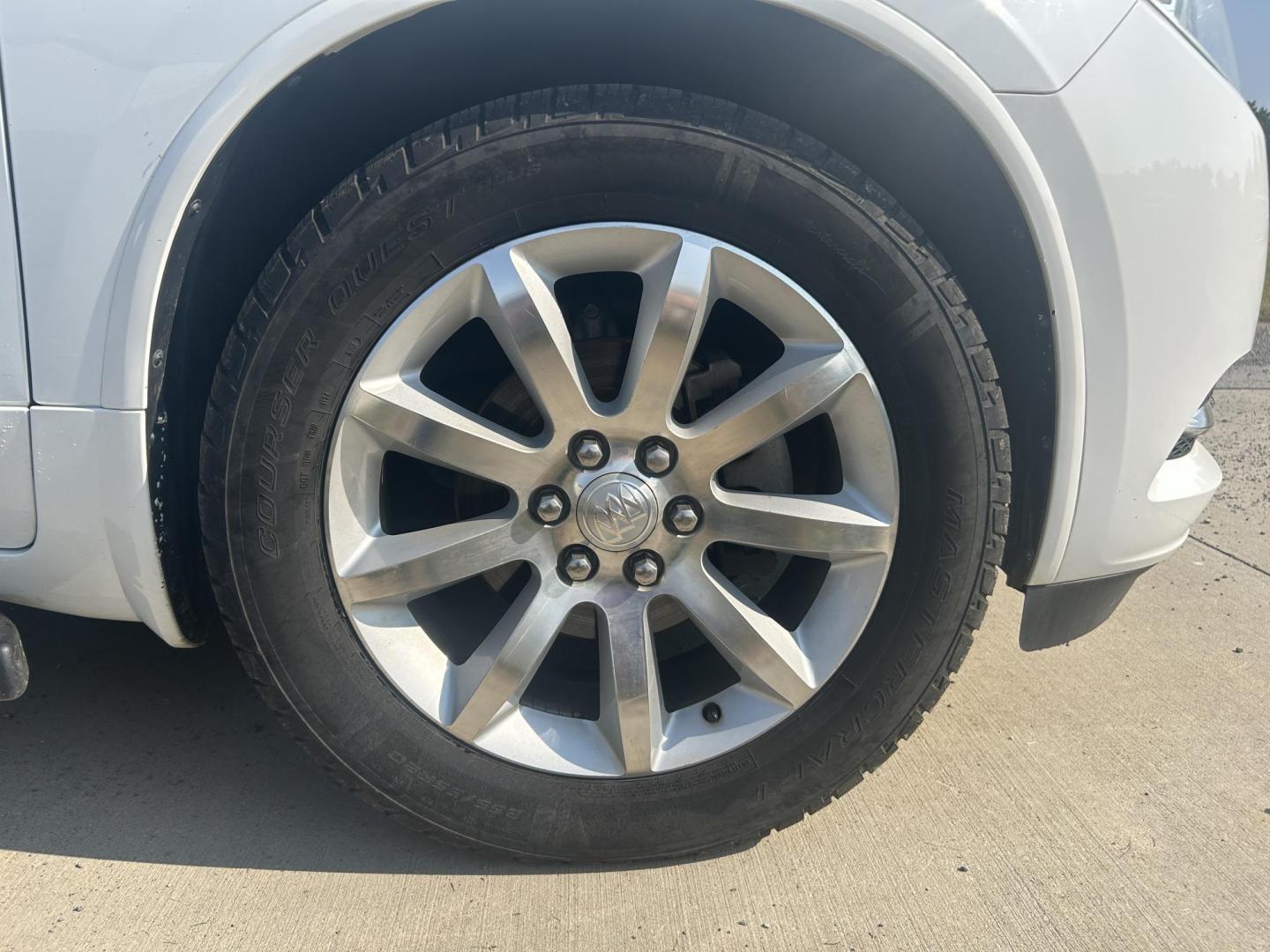 2016 WHITE /BROWN Buick Enclave Premium AWD (5GAKVCKD2GJ) with an 3.6L V6 DOHC 24V engine, 6A transmission, located at 506 S. Kingshighway, Cape Girardeau, MO, 63703, (573) 235-5000, 37.294991, -89.553635 - 2016 BUICK ENCLAVE 118xxx miles All Wheel Drive 3.6L V6 Automatic Leather Navigation Dual Climate Control Rear Climate Control Power/Heated/Cooled Seats Backup Camera Sunroof/Moonroof Bluetooth Remote Start Cruise Power Windows/Locks/Mirrors We have financing available and we accept - Photo#41