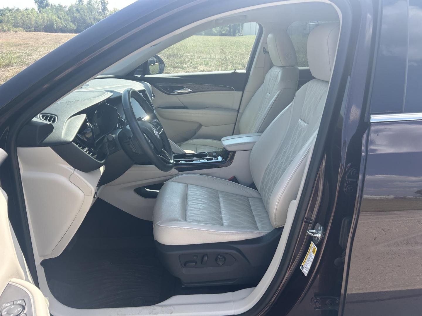 2021 BURGUNDY /TAN Buick Envision Avenir AWD (LRBFZSR42MD) with an 2.0L L4 DOHC 24V TURBO engine, Automatic transmission, located at 506 S. Kingshighway, Cape Girardeau, MO, 63703, (573) 235-5000, 37.294991, -89.553635 - 2021 BUICK ENVISION 48xxx miles All Wheel Drive 2.0L V4 Automatic Leather Heads Up Display Navigation Dual Climate Control Power/Heated/Cooled Seats Heated Rear Seats Backup Camera Panoramic Sunroof/Moonroof Bluetooth Remote Start Power Hatchback Adaptive Cruise Power Windows/Locks/ - Photo#15