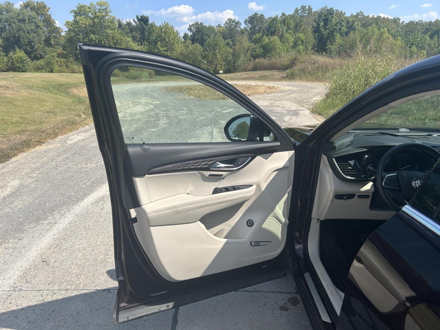 2021 BURGUNDY /TAN Buick Envision Avenir AWD (LRBFZSR42MD) with an 2.0L L4 DOHC 24V TURBO engine, Automatic transmission, located at 506 S. Kingshighway, Cape Girardeau, MO, 63703, (573) 235-5000, 37.294991, -89.553635 - 2021 BUICK ENVISION 48xxx miles All Wheel Drive 2.0L V4 Automatic Leather Heads Up Display Navigation Dual Climate Control Power/Heated/Cooled Seats Heated Rear Seats Backup Camera Panoramic Sunroof/Moonroof Bluetooth Remote Start Power Hatchback Adaptive Cruise Power Windows/Locks/ - Photo#14