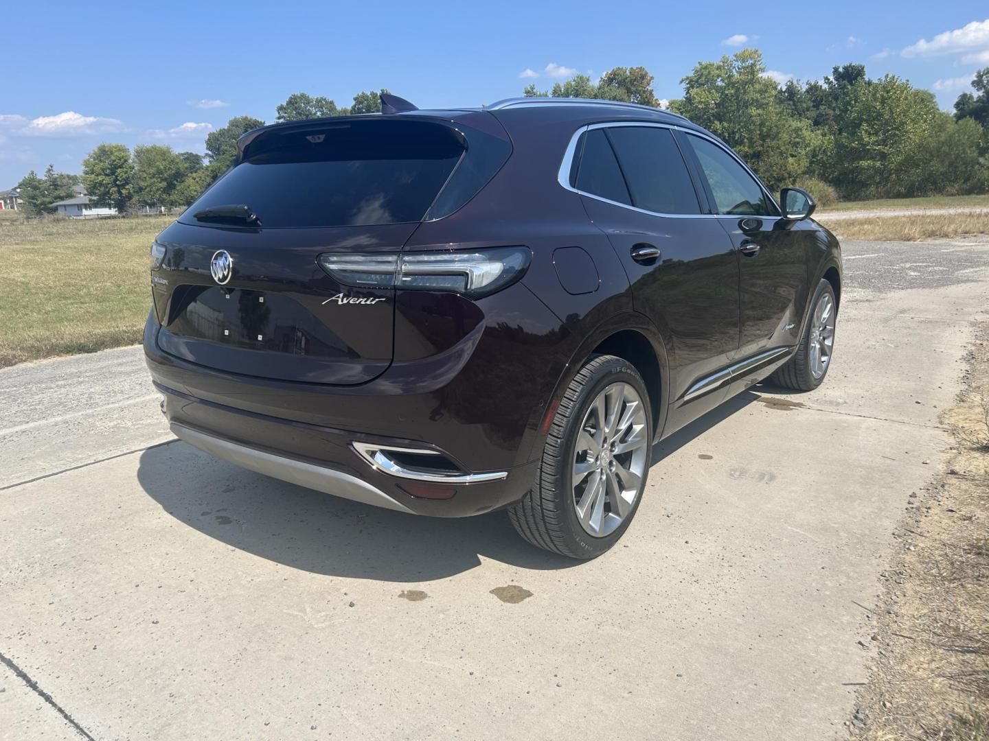 2021 BURGUNDY /TAN Buick Envision Avenir AWD (LRBFZSR42MD) with an 2.0L L4 DOHC 24V TURBO engine, Automatic transmission, located at 506 S. Kingshighway, Cape Girardeau, MO, 63703, (573) 235-5000, 37.294991, -89.553635 - 2021 BUICK ENVISION 48xxx miles All Wheel Drive 2.0L V4 Automatic Leather Heads Up Display Navigation Dual Climate Control Power/Heated/Cooled Seats Heated Rear Seats Backup Camera Panoramic Sunroof/Moonroof Bluetooth Remote Start Power Hatchback Adaptive Cruise Power Windows/Locks/ - Photo#12