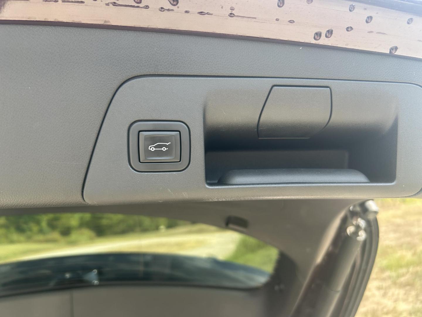 2021 BURGUNDY /TAN Buick Envision Avenir AWD (LRBFZSR42MD) with an 2.0L L4 DOHC 24V TURBO engine, Automatic transmission, located at 506 S. Kingshighway, Cape Girardeau, MO, 63703, (573) 235-5000, 37.294991, -89.553635 - 2021 BUICK ENVISION 48xxx miles All Wheel Drive 2.0L V4 Automatic Leather Heads Up Display Navigation Dual Climate Control Power/Heated/Cooled Seats Heated Rear Seats Backup Camera Panoramic Sunroof/Moonroof Bluetooth Remote Start Power Hatchback Adaptive Cruise Power Windows/Locks/ - Photo#37