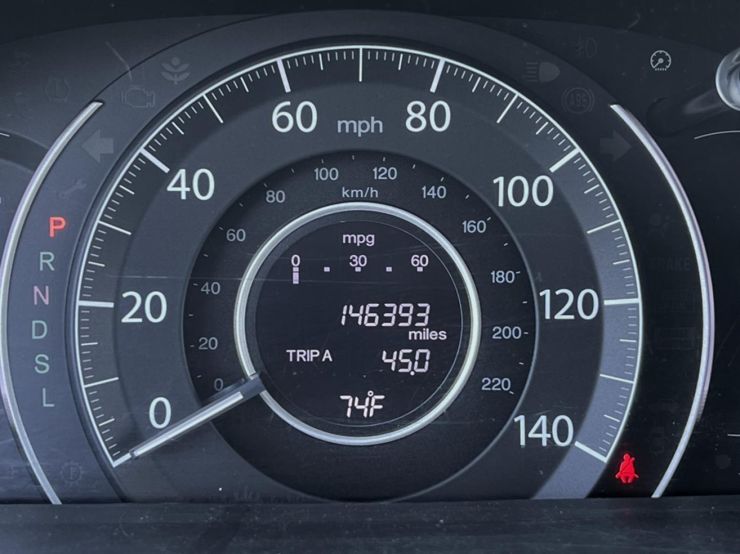 2015 GRAY /Gray Cloth Honda CR-V LX 2WD (3CZRM3H38FG) with an 2.4L 4 Cyl. engine, Continuously Variable Transmission transmission, located at 506 S. Kingshighway, Cape Girardeau, MO, 63703, (573) 235-5000, 37.294991, -89.553635 - 2015 Honda CR-V LX 146xxx miles Front Wheel Drive 2.4L 4 Cyl. Automatic Backup Camera Bluetooth Cruise Power Windows/Locks/Mirrors We have financing available and we accept trades! Fill out a credit application on our website or come by today! If you have any questions, give us a call at ( - Photo#18