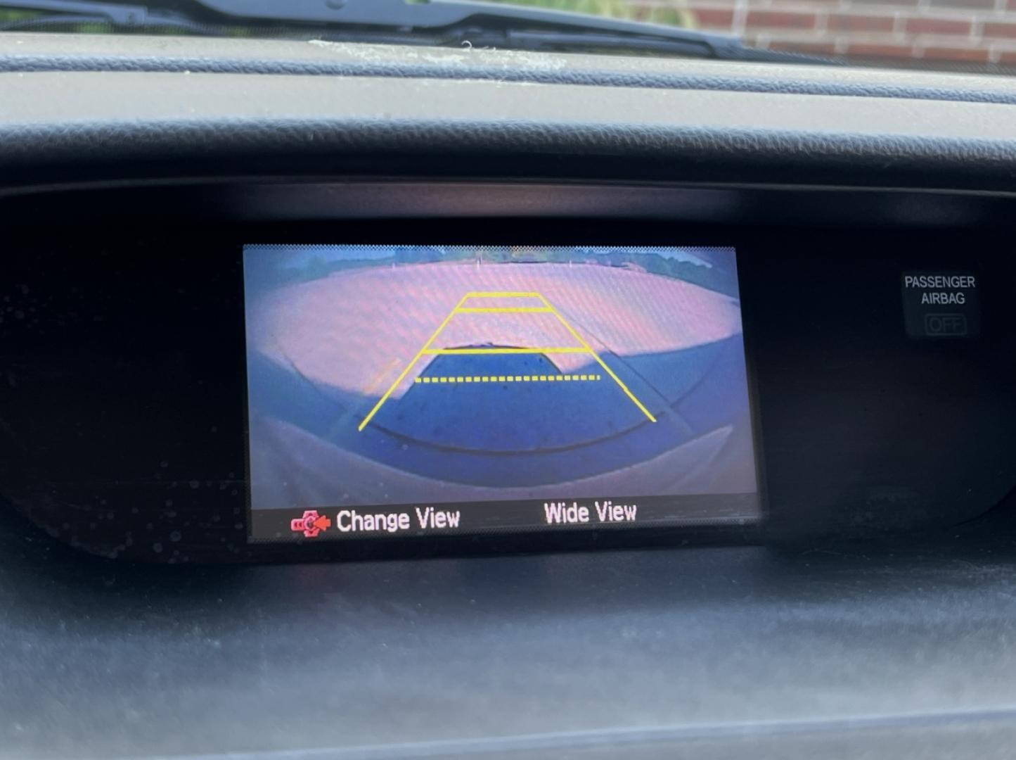 2015 GRAY /Gray Cloth Honda CR-V LX 2WD (3CZRM3H38FG) with an 2.4L 4 Cyl. engine, Continuously Variable Transmission transmission, located at 506 S. Kingshighway, Cape Girardeau, MO, 63703, (573) 235-5000, 37.294991, -89.553635 - 2015 Honda CR-V LX 146xxx miles Front Wheel Drive 2.4L 4 Cyl. Automatic Backup Camera Bluetooth Cruise Power Windows/Locks/Mirrors We have financing available and we accept trades! Fill out a credit application on our website or come by today! If you have any questions, give us a call at ( - Photo#2