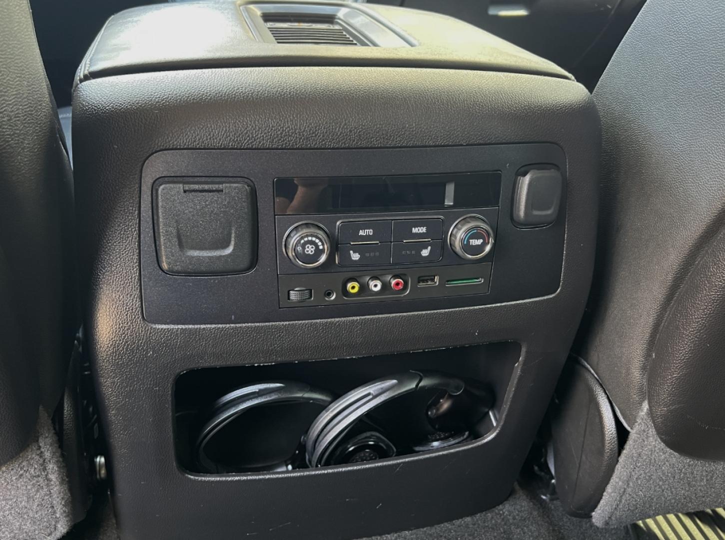 2016 SILVER /Black Leather GMC Yukon SLT 4WD (1GKS2BKC4GR) with an 5.3L V8 engine, Automatic transmission, located at 2990 Old Orchard Rd., Jackson, MO, 63755, 37.354214, -89.612106 - 2016 GMC Yukon SLT 145xxx miles 4 Wheel Drive 5.3L V8 Automatic Leather 3rd Row Navigation Rear Entertainment Power/Heated/Cooled Seats Heated Rear Seats Heated Steering Wheel Backup Camera Bluetooth Remote Start Cruise Power Windows/Locks/Mirrors We have financing available and we - Photo#9