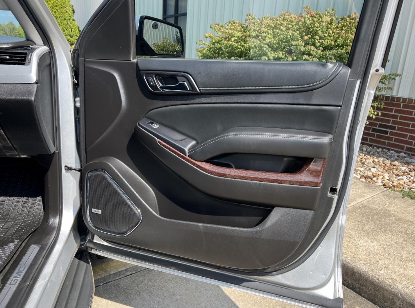 2016 SILVER /Black Leather GMC Yukon SLT 4WD (1GKS2BKC4GR) with an 5.3L V8 engine, Automatic transmission, located at 2990 Old Orchard Rd., Jackson, MO, 63755, 37.354214, -89.612106 - 2016 GMC Yukon SLT 145xxx miles 4 Wheel Drive 5.3L V8 Automatic Leather 3rd Row Navigation Rear Entertainment Power/Heated/Cooled Seats Heated Rear Seats Heated Steering Wheel Backup Camera Bluetooth Remote Start Cruise Power Windows/Locks/Mirrors We have financing available and we - Photo#20
