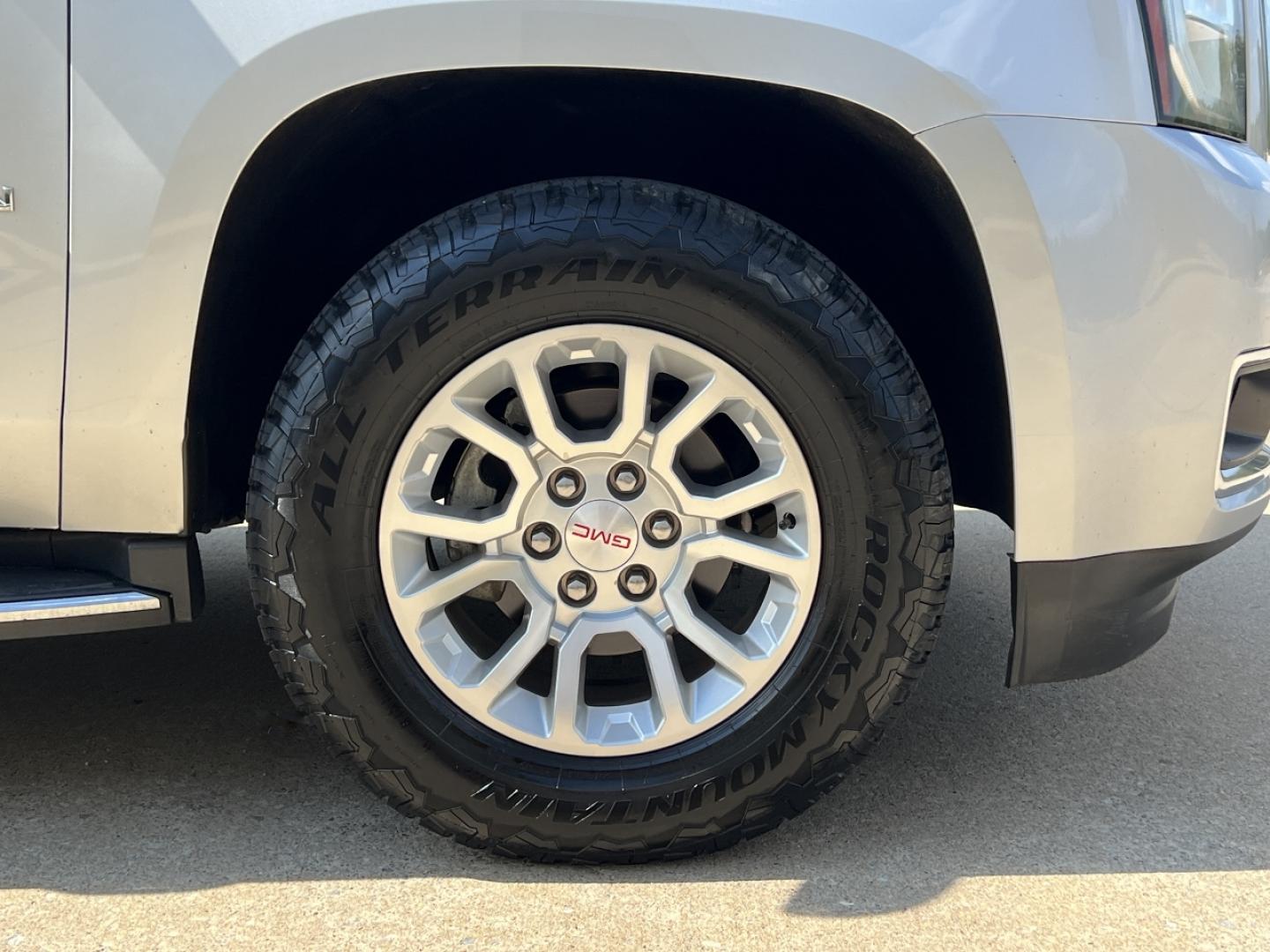 2016 SILVER /Black Leather GMC Yukon SLT 4WD (1GKS2BKC4GR) with an 5.3L V8 engine, Automatic transmission, located at 2990 Old Orchard Rd., Jackson, MO, 63755, 37.354214, -89.612106 - 2016 GMC Yukon SLT 145xxx miles 4 Wheel Drive 5.3L V8 Automatic Leather 3rd Row Navigation Rear Entertainment Power/Heated/Cooled Seats Heated Rear Seats Heated Steering Wheel Backup Camera Bluetooth Remote Start Cruise Power Windows/Locks/Mirrors We have financing available and we - Photo#50