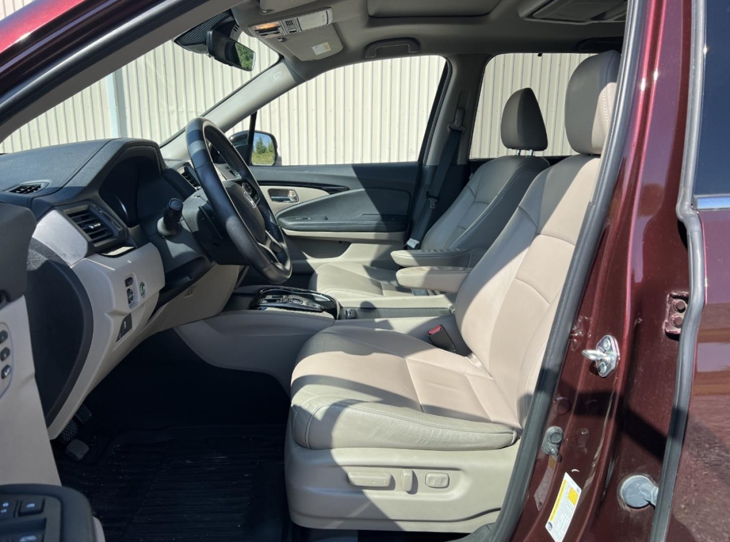 2019 MAROON /Tan Leather Honda Pilot EX-L AWD (5FNYF6H63KB) with an 3.5L V6 engine, Automatic transmission, located at 2990 Old Orchard Rd., Jackson, MO, 63755, 37.354214, -89.612106 - We have financing available and we accept trades! Fill out a credit application on our website or come by today! If you have any questions, give us a call at (573) 204-7777 or visit our website at firstautocredit.com. - Photo#9