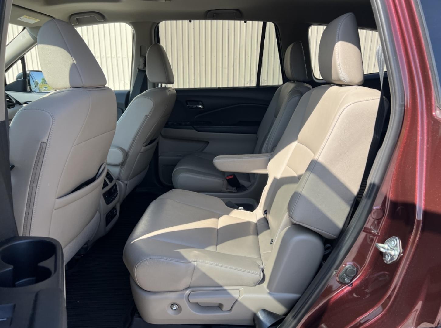 2019 MAROON /Tan Leather Honda Pilot EX-L AWD (5FNYF6H63KB) with an 3.5L V6 engine, Automatic transmission, located at 2990 Old Orchard Rd., Jackson, MO, 63755, 37.354214, -89.612106 - We have financing available and we accept trades! Fill out a credit application on our website or come by today! If you have any questions, give us a call at (573) 204-7777 or visit our website at firstautocredit.com. - Photo#10