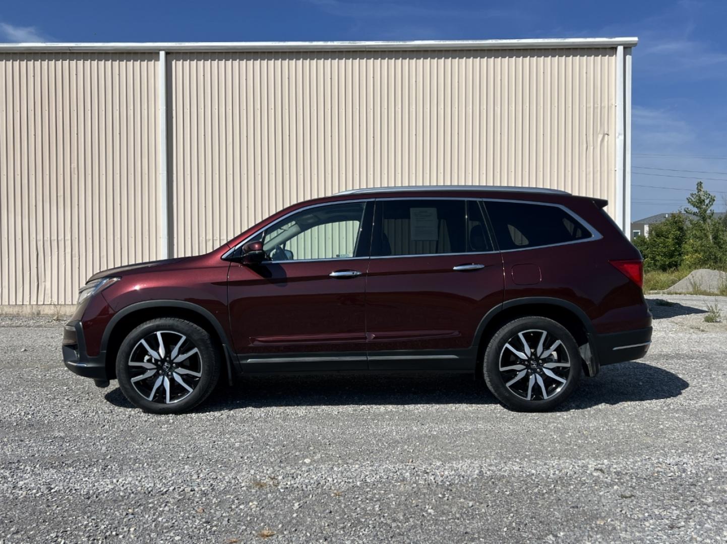 2019 MAROON /Tan Leather Honda Pilot EX-L AWD (5FNYF6H63KB) with an 3.5L V6 engine, Automatic transmission, located at 2990 Old Orchard Rd., Jackson, MO, 63755, 37.354214, -89.612106 - We have financing available and we accept trades! Fill out a credit application on our website or come by today! If you have any questions, give us a call at (573) 204-7777 or visit our website at firstautocredit.com. - Photo#12