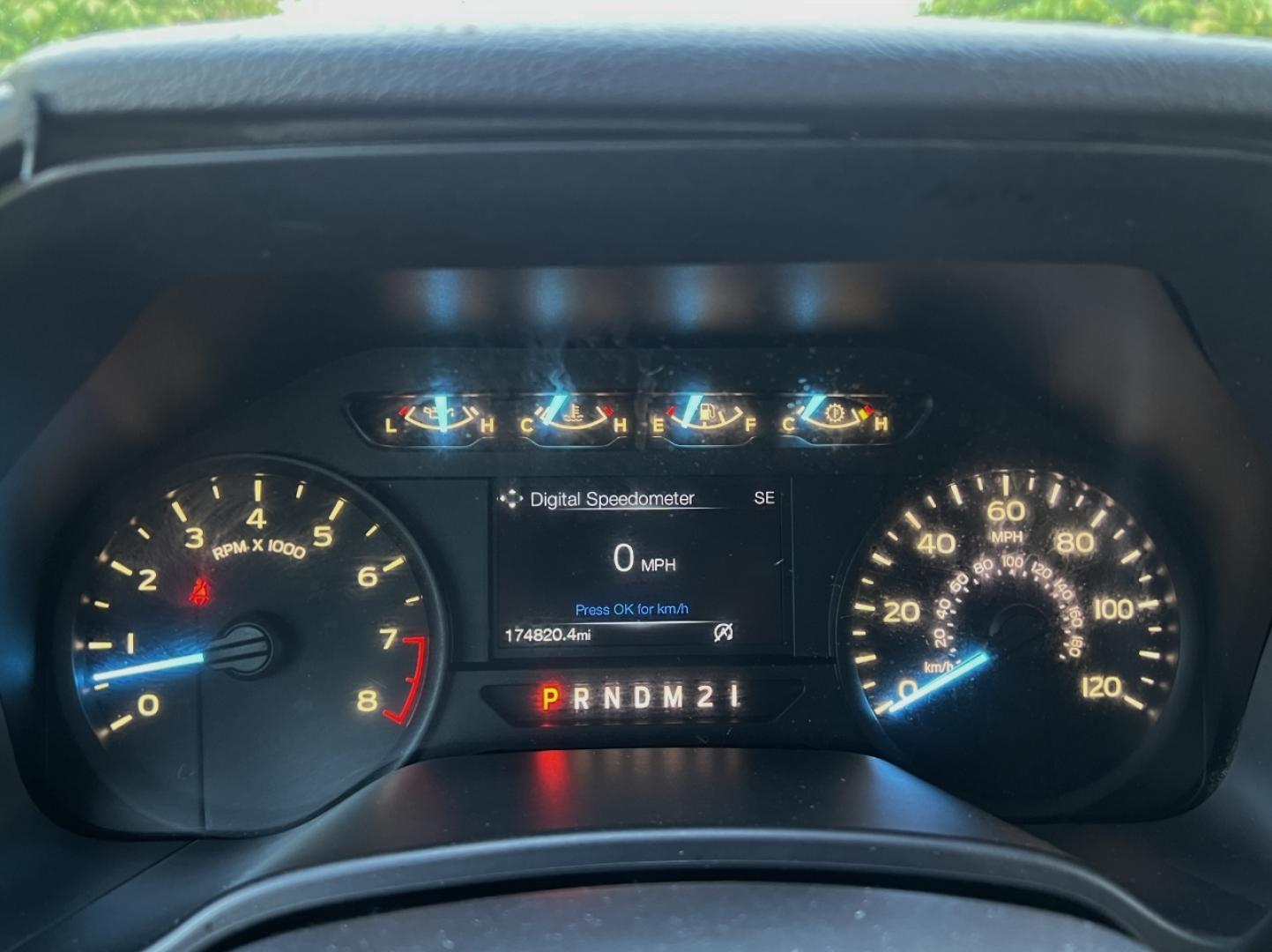2018 WHITE /Gray Vinyl Ford F-150 XL 8-ft. Bed 2WD (1FTMF1CB4JK) with an 3.3L V6 engine, Automatic transmission, located at 2990 Old Orchard Rd., Jackson, MO, 63755, 37.354214, -89.612106 - 2018 Ford F-150 XL 174xxx miles Rear Wheel Drive 3.3L V6 Automatic Bluetooth Cruise Power Windows/Locks/Mirrors We have financing available and we accept trades! Fill out a credit application on our website or come by today! If you have any questions, give us a call at (573) 204-7777 or vis - Photo#1