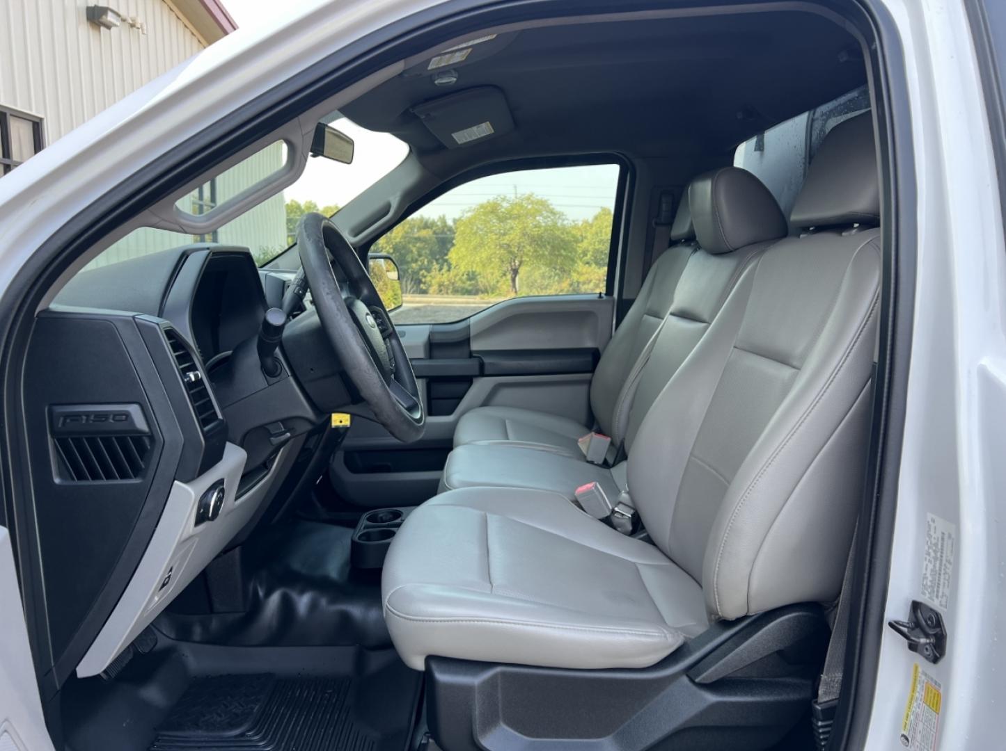 2018 WHITE /Gray Vinyl Ford F-150 XL 8-ft. Bed 2WD (1FTMF1CB4JK) with an 3.3L V6 engine, Automatic transmission, located at 2990 Old Orchard Rd., Jackson, MO, 63755, 37.354214, -89.612106 - 2018 Ford F-150 XL 174xxx miles Rear Wheel Drive 3.3L V6 Automatic Bluetooth Cruise Power Windows/Locks/Mirrors We have financing available and we accept trades! Fill out a credit application on our website or come by today! If you have any questions, give us a call at (573) 204-7777 or vis - Photo#10