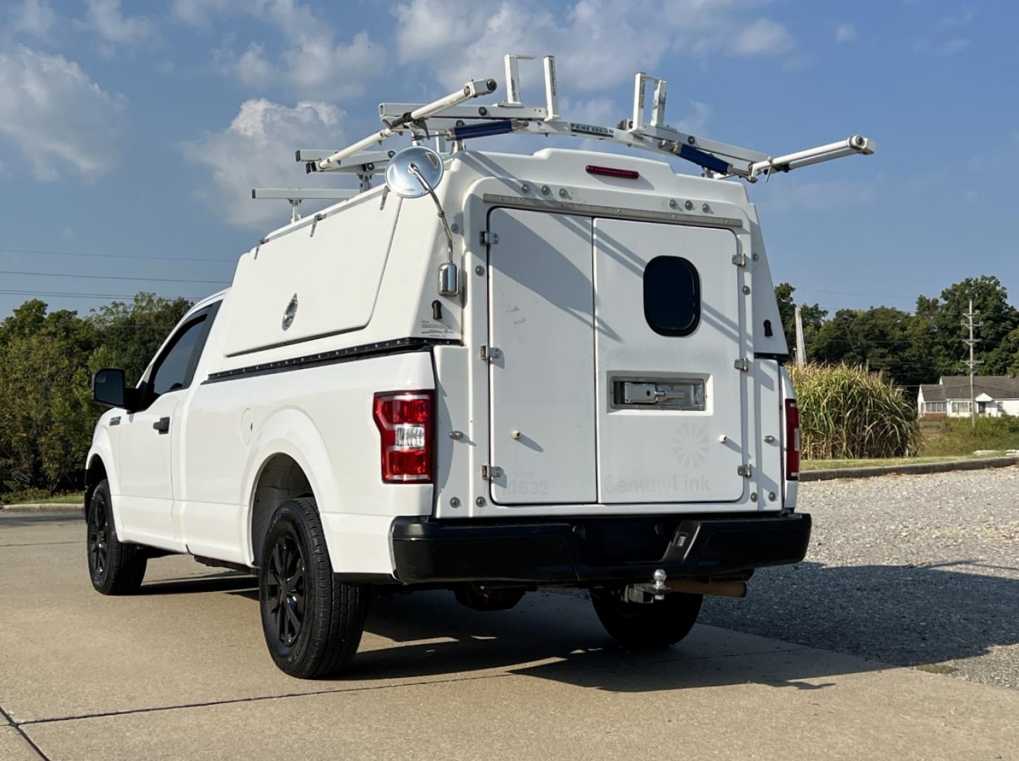 2018 WHITE /Gray Vinyl Ford F-150 XL 8-ft. Bed 2WD (1FTMF1CB4JK) with an 3.3L V6 engine, Automatic transmission, located at 2990 Old Orchard Rd., Jackson, MO, 63755, 37.354214, -89.612106 - 2018 Ford F-150 XL 174xxx miles Rear Wheel Drive 3.3L V6 Automatic Bluetooth Cruise Power Windows/Locks/Mirrors We have financing available and we accept trades! Fill out a credit application on our website or come by today! If you have any questions, give us a call at (573) 204-7777 or vis - Photo#6