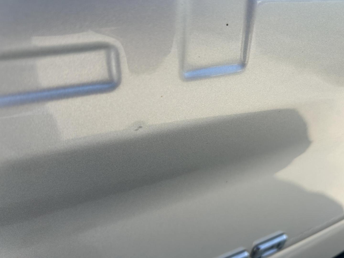 2021 SILVER /Black Chevrolet Silverado 1500 LT Crew Cab 4WD (1GCUYDED2MZ) with an 5.3L V8 OHV 16V engine, 6A transmission, located at 506 S. Kingshighway, Cape Girardeau, MO, 63703, (573) 235-5000, 37.294991, -89.553635 - 2021 Chevrolet Silverado 1500 LT 113xxx miles 4x4 5.3L V8 Automatic Leather Backup Camera Power Driver Seat Heated Seats Heated Steering Wheel Bluetooth Remote Start Cruise Power Windows/Locks/Mirrors We have financing available and we accept trades! Fill out a credit application on ou - Photo#39