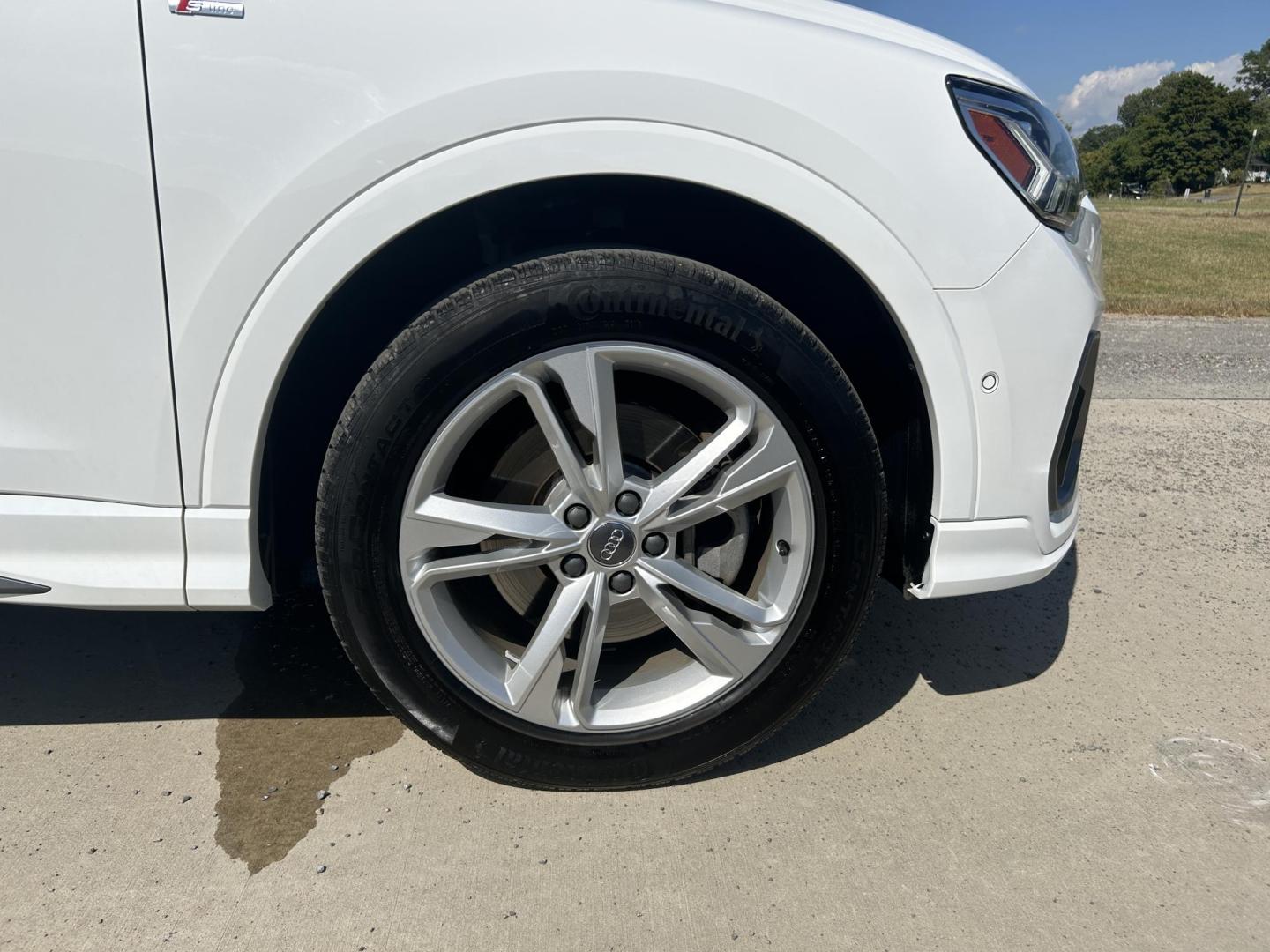 2020 WHITE /Tan Audi Q3 S line Prestige quattro (WA1FECF32L1) with an 2.0L L4 DOHC 24V engine, 8A transmission, located at 506 S. Kingshighway, Cape Girardeau, MO, 63703, (573) 235-5000, 37.294991, -89.553635 - 2020 Audi Q3 S-Line Prestige Quattro Only 15,XXX miles All Wheel Drive 2.0L Automatic Cruise Leather Backup Camera Navigation Power Driver Seat Heated Seats Panoramic Sunroof Dual Climate Control Rear Climate Control Bluetooth Remote Start Power Windows/Locks/Mirrors Power Lift Gat - Photo#45