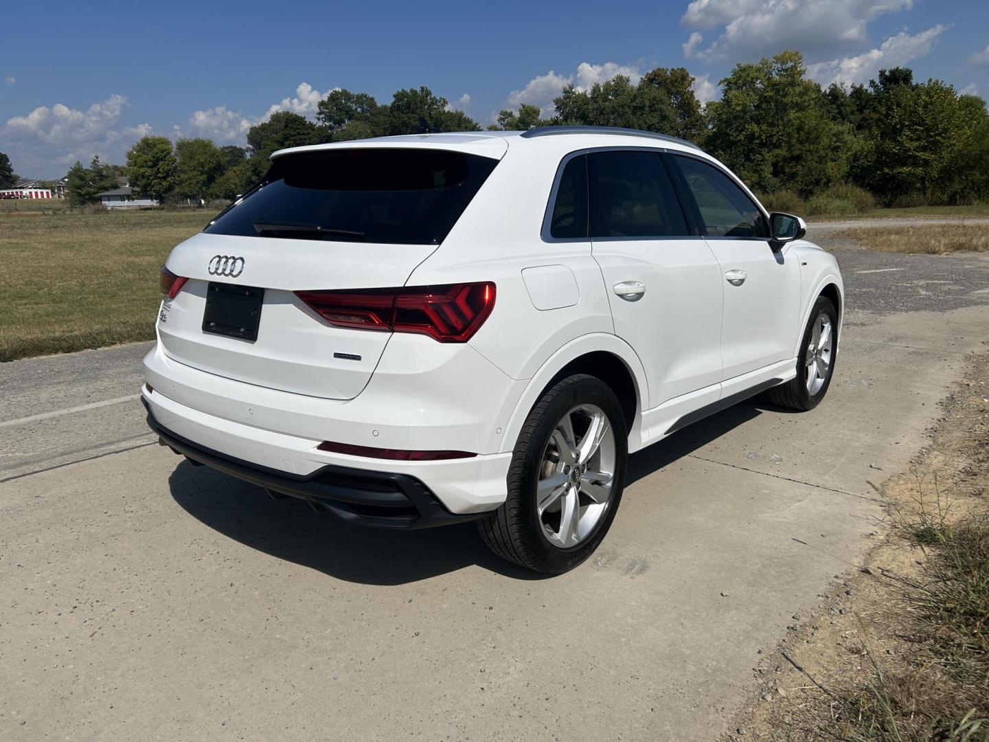 2020 WHITE /Tan Audi Q3 S line Prestige quattro (WA1FECF32L1) with an 2.0L L4 DOHC 24V engine, 8A transmission, located at 506 S. Kingshighway, Cape Girardeau, MO, 63703, (573) 235-5000, 37.294991, -89.553635 - 2020 Audi Q3 S-Line Prestige Quattro Only 15,XXX miles All Wheel Drive 2.0L Automatic Cruise Leather Backup Camera Navigation Power Driver Seat Heated Seats Panoramic Sunroof Dual Climate Control Rear Climate Control Bluetooth Remote Start Power Windows/Locks/Mirrors Power Lift Gat - Photo#13