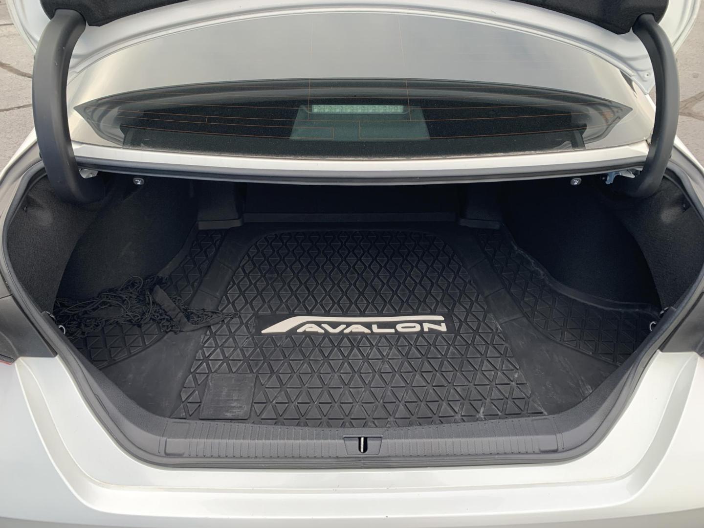 2021 WHITE /Brown Toyota Avalon Hybrid Limited (4T1DA1ABXMU) with an 2.5L L4 DOHC 16V HYBRID engine, 6A transmission, located at 506 S. Kingshighway, Cape Girardeau, MO, 63703, (573) 235-5000, 37.294991, -89.553635 - 2021 Toyota Avalon Hybrid 68xxx miles Front Wheel Drive 2.5L 4 Cyl. Hybrid Automatic Heads Up Display Leather Power/Heated/Cooled Seats Heated Rear Seats Heated Steering Wheel Backup Camera Sunroof Bluetooth Navigation Cruise Power Windows/Locks/Mirrors We have financing available an - Photo#12