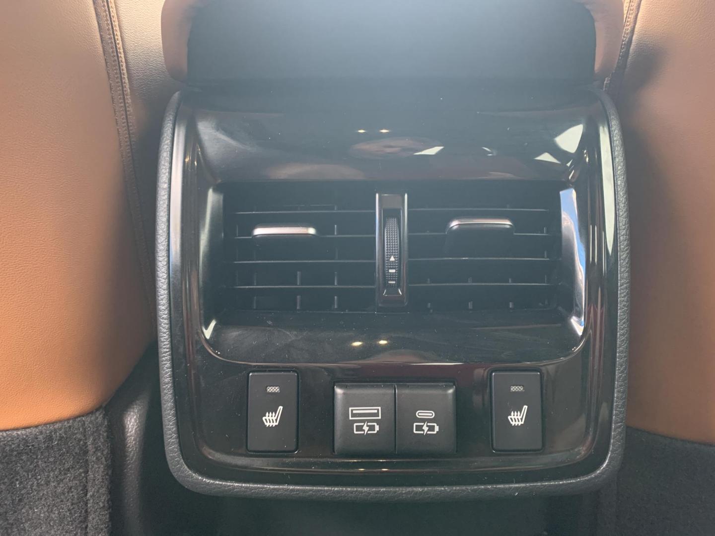 2021 WHITE /Brown Toyota Avalon Hybrid Limited (4T1DA1ABXMU) with an 2.5L L4 DOHC 16V HYBRID engine, 6A transmission, located at 506 S. Kingshighway, Cape Girardeau, MO, 63703, (573) 235-5000, 37.294991, -89.553635 - 2021 Toyota Avalon Hybrid 68xxx miles Front Wheel Drive 2.5L 4 Cyl. Hybrid Automatic Heads Up Display Leather Power/Heated/Cooled Seats Heated Rear Seats Heated Steering Wheel Backup Camera Sunroof Bluetooth Navigation Cruise Power Windows/Locks/Mirrors We have financing available an - Photo#15