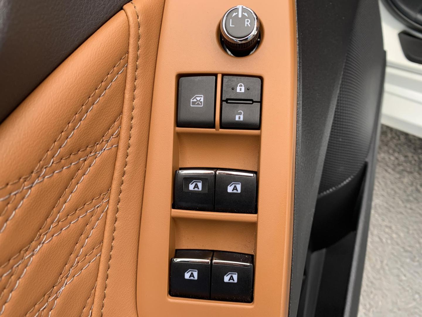 2021 WHITE /Brown Toyota Avalon Hybrid Limited (4T1DA1ABXMU) with an 2.5L L4 DOHC 16V HYBRID engine, 6A transmission, located at 506 S. Kingshighway, Cape Girardeau, MO, 63703, (573) 235-5000, 37.294991, -89.553635 - 2021 Toyota Avalon Hybrid 68xxx miles Front Wheel Drive 2.5L 4 Cyl. Hybrid Automatic Heads Up Display Leather Power/Heated/Cooled Seats Heated Rear Seats Heated Steering Wheel Backup Camera Sunroof Bluetooth Navigation Cruise Power Windows/Locks/Mirrors We have financing available an - Photo#19